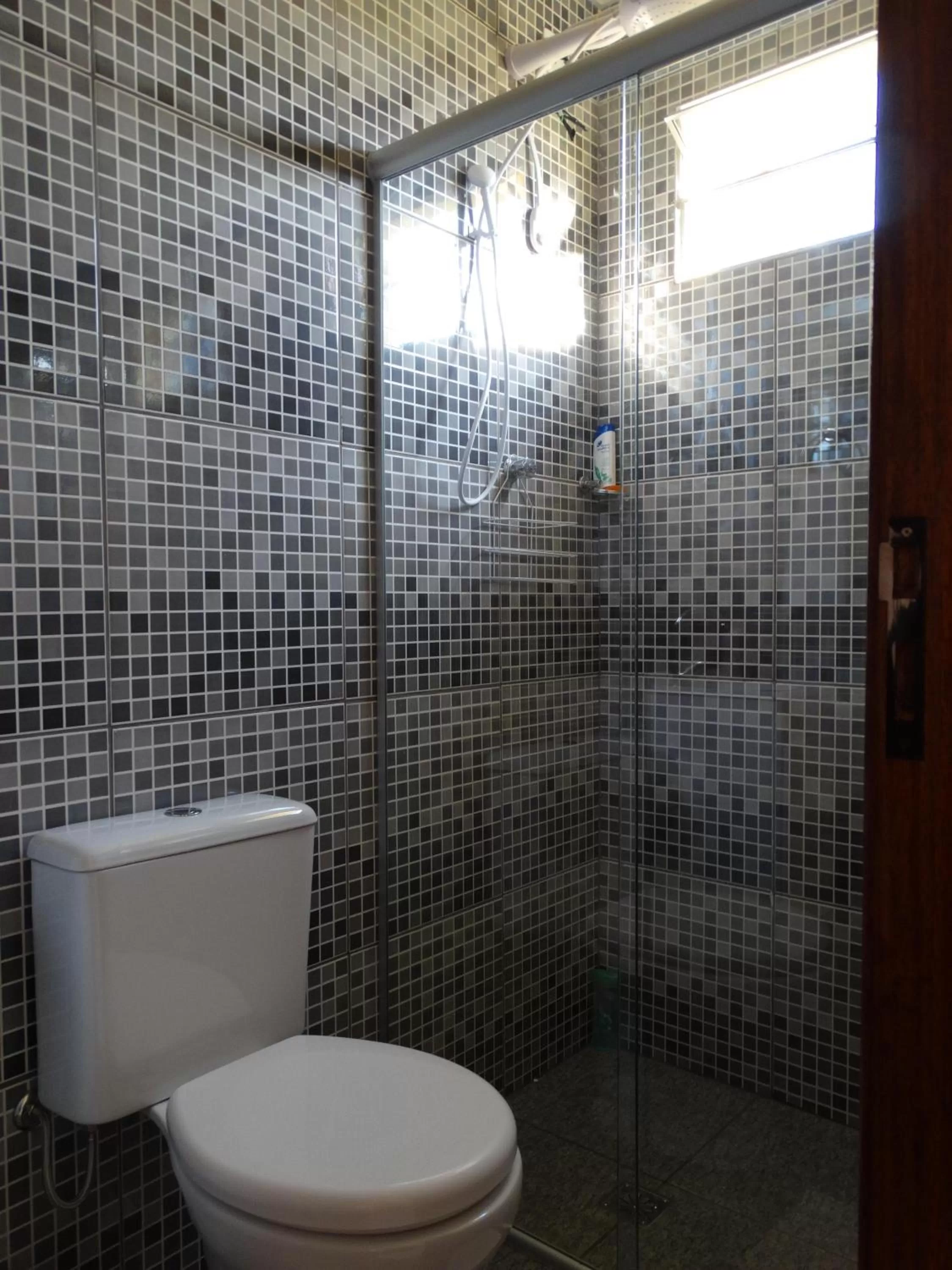 Bathroom in Pousada F7