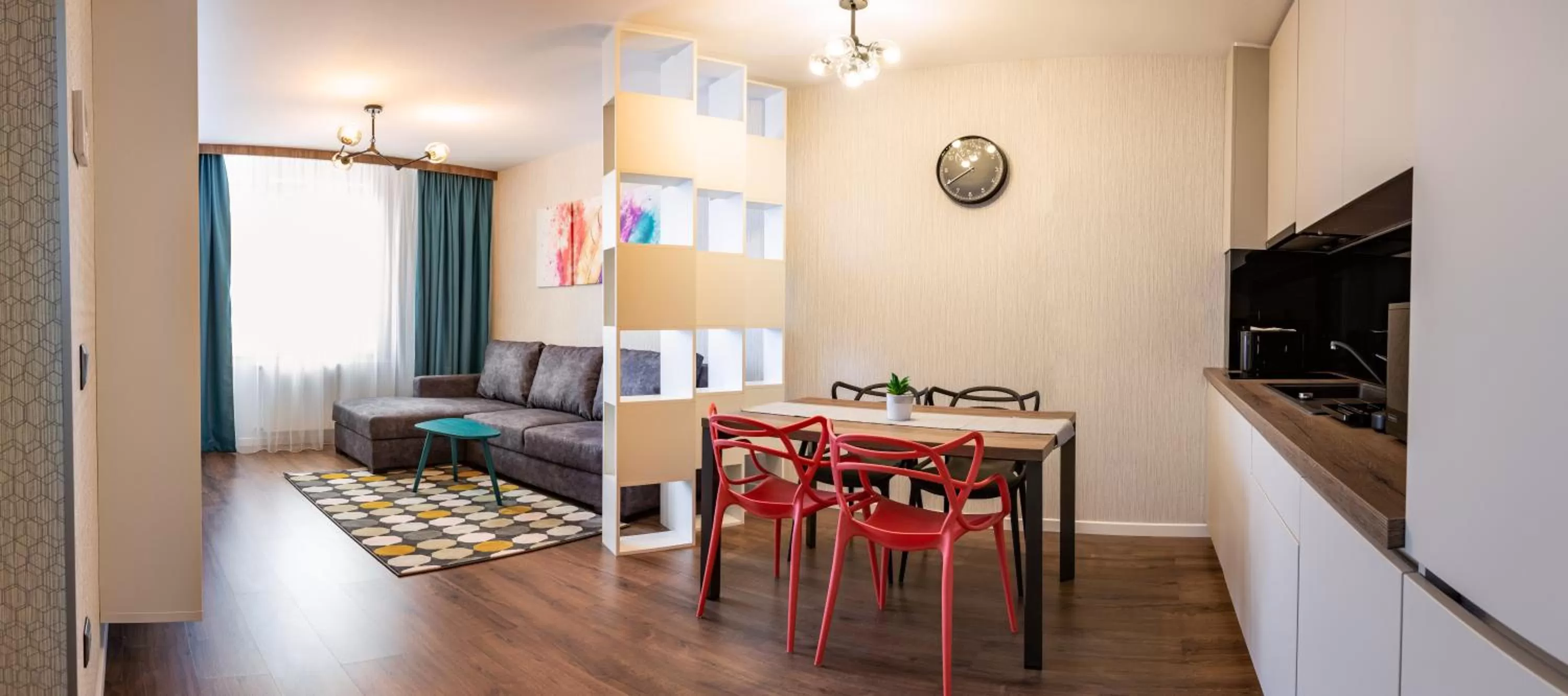 Dining area in Bach Apartments