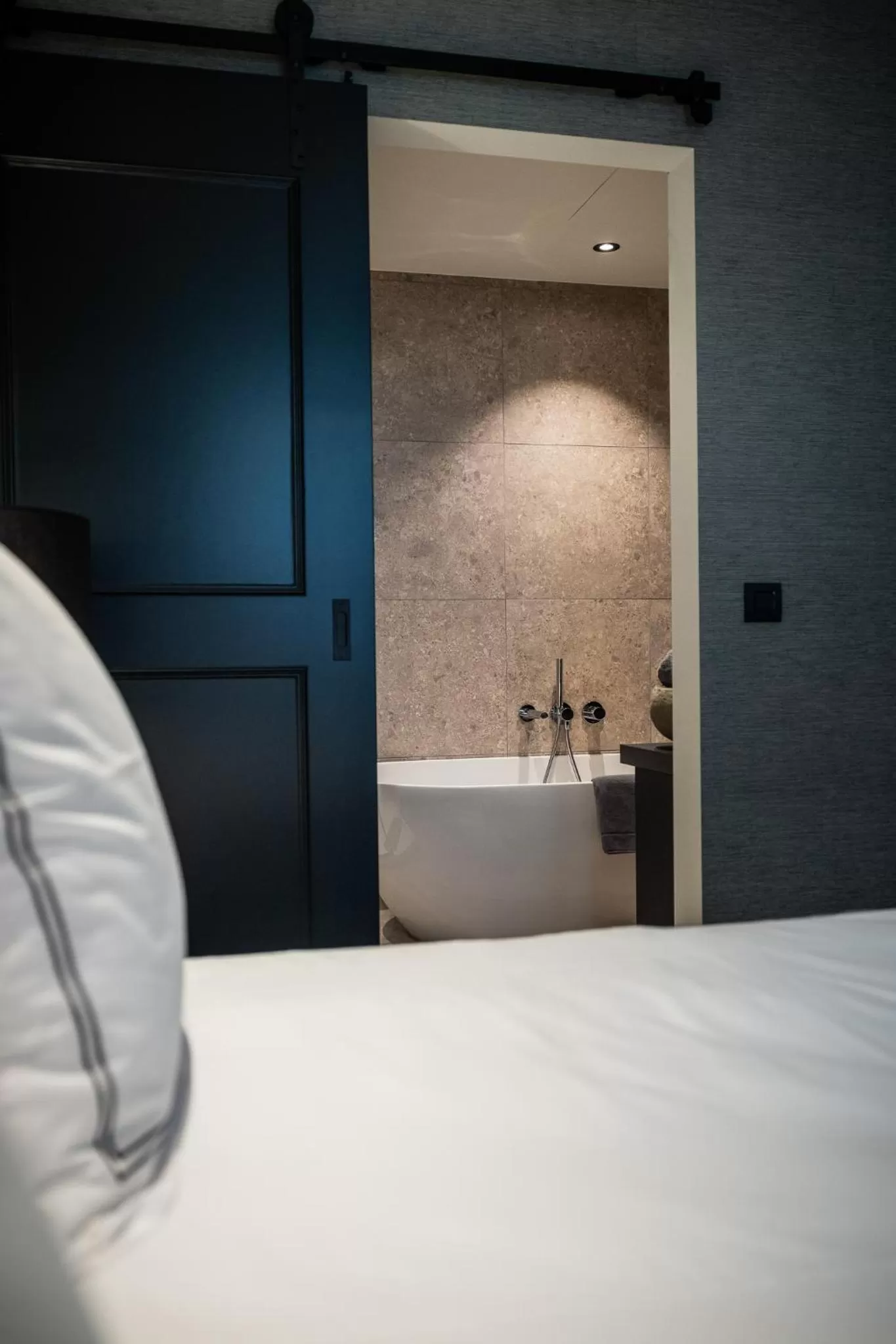 Bathroom, Bed in Boutiquehotel 't Fraeyhuis - adults only