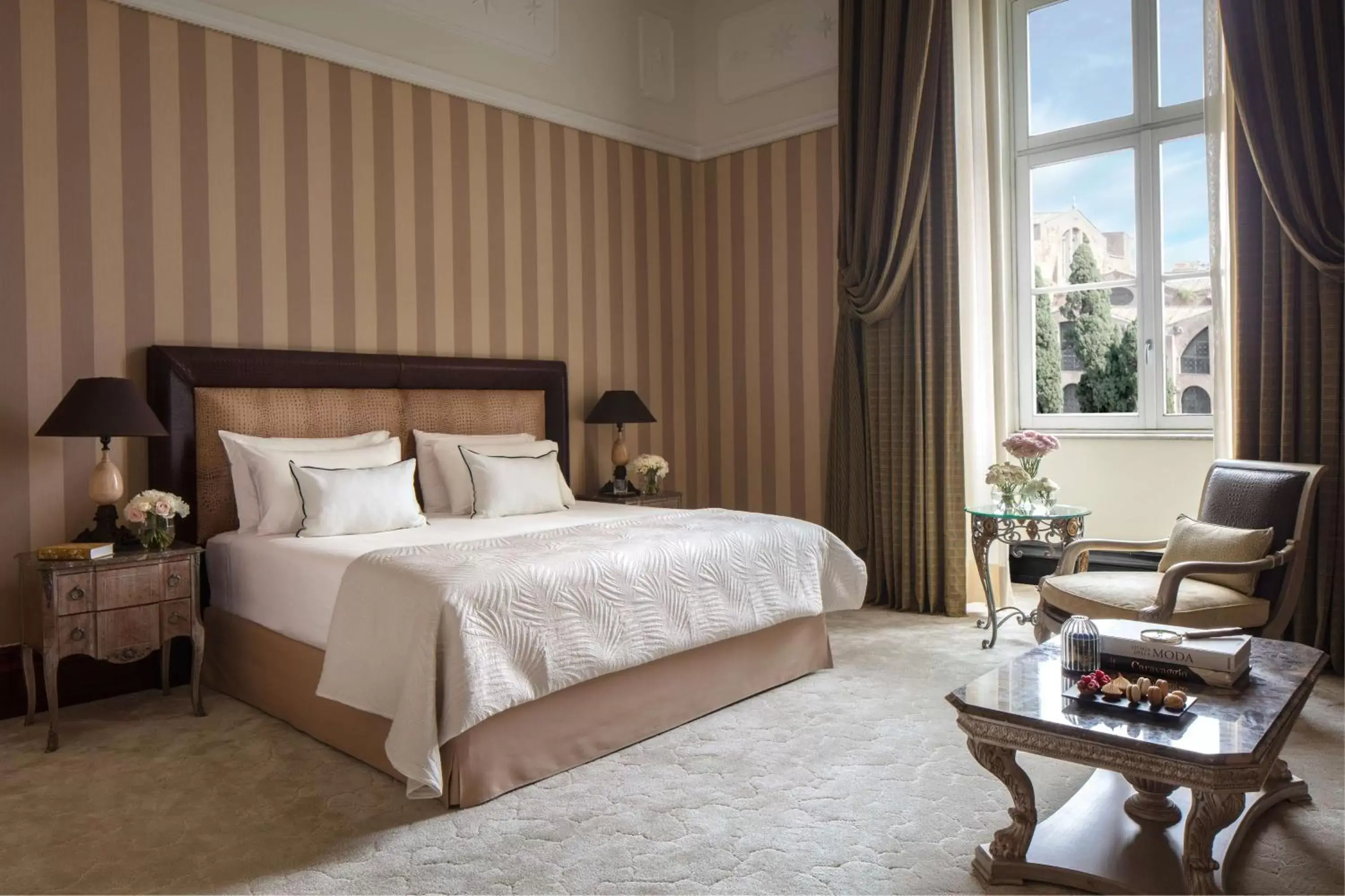 Junior Suite with Extra Bed in Anantara Palazzo Naiadi Rome Hotel - A Leading Hotel of the World Junior Suite with Extra Bed in Anantara Palazzo Naiadi Rome Hotel - A Leading Hotel of the World