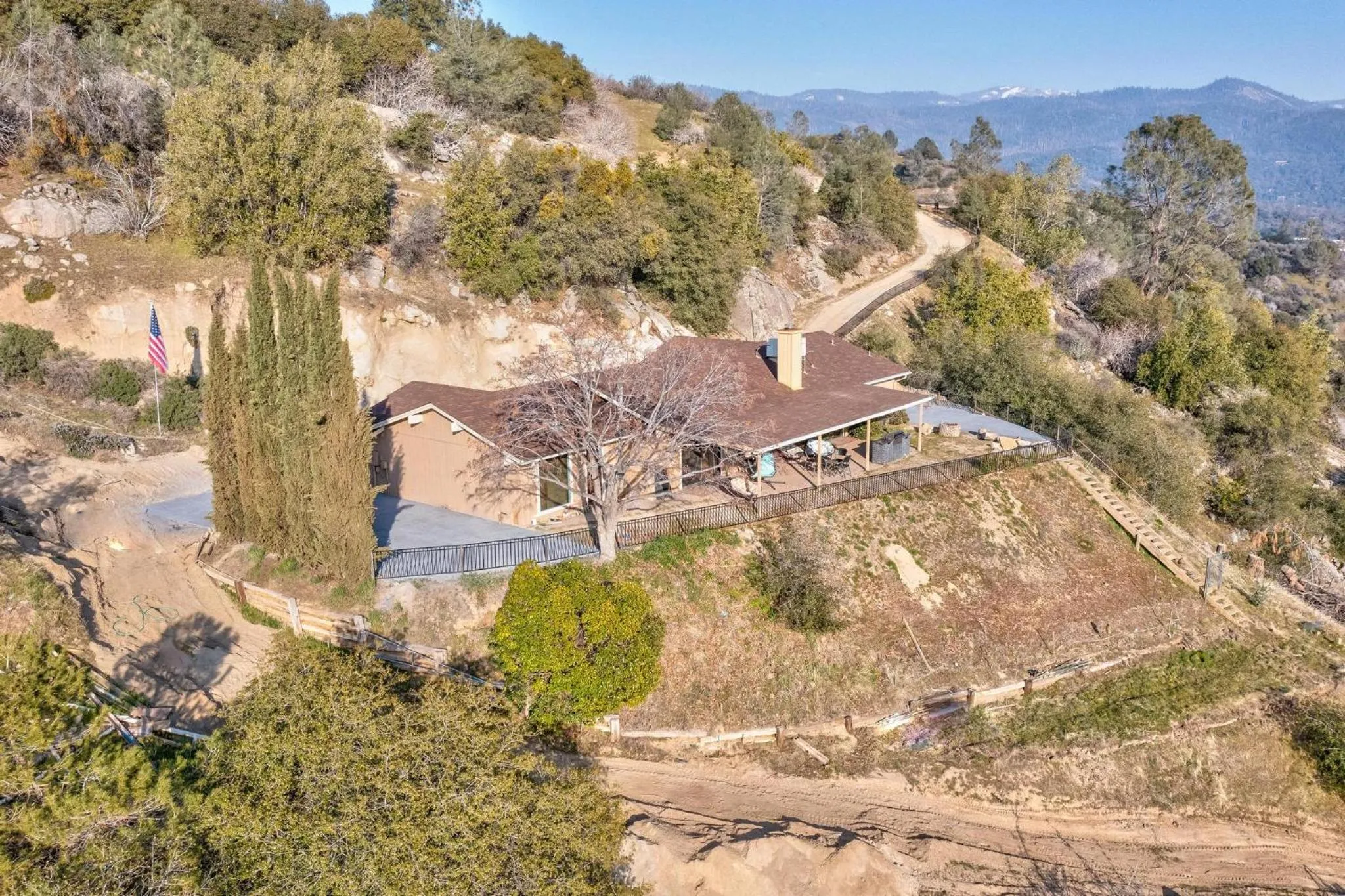 Mountain Trail Lodge and Vacation Rentals