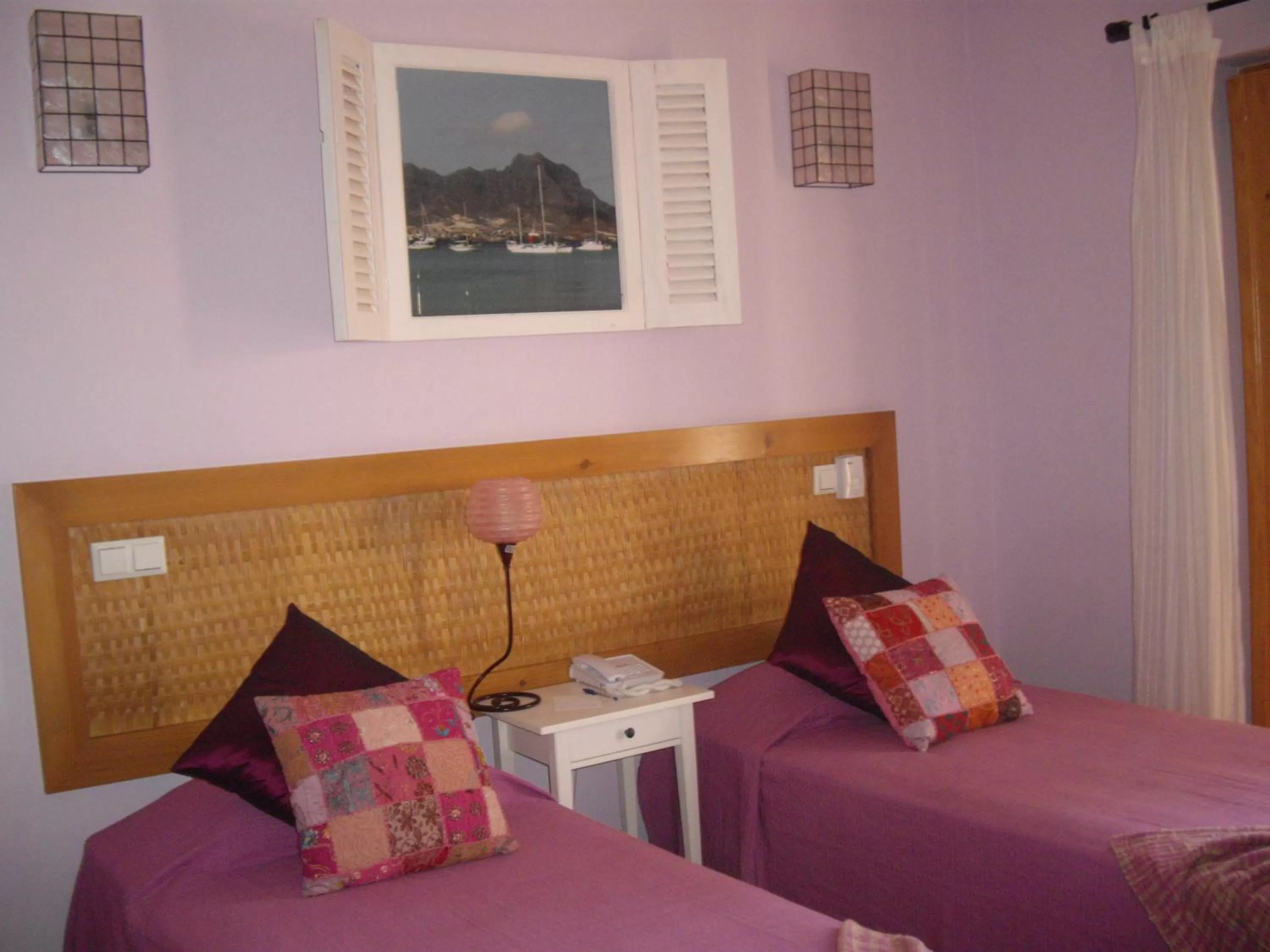 Photo of the whole room, Bed in Kira's Boutique Hotel