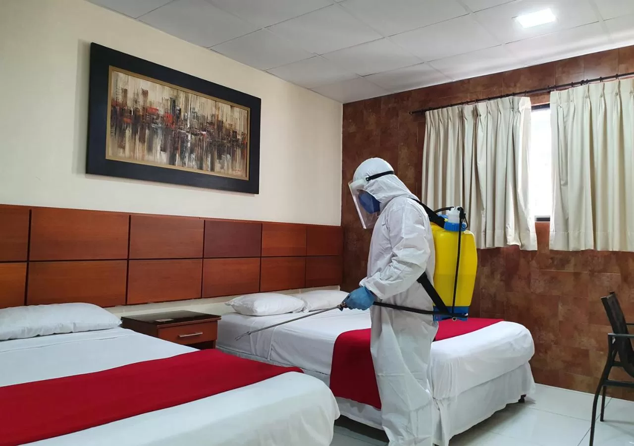 Staff, Bed in Hotel Apart Guayaquil Aeropuerto