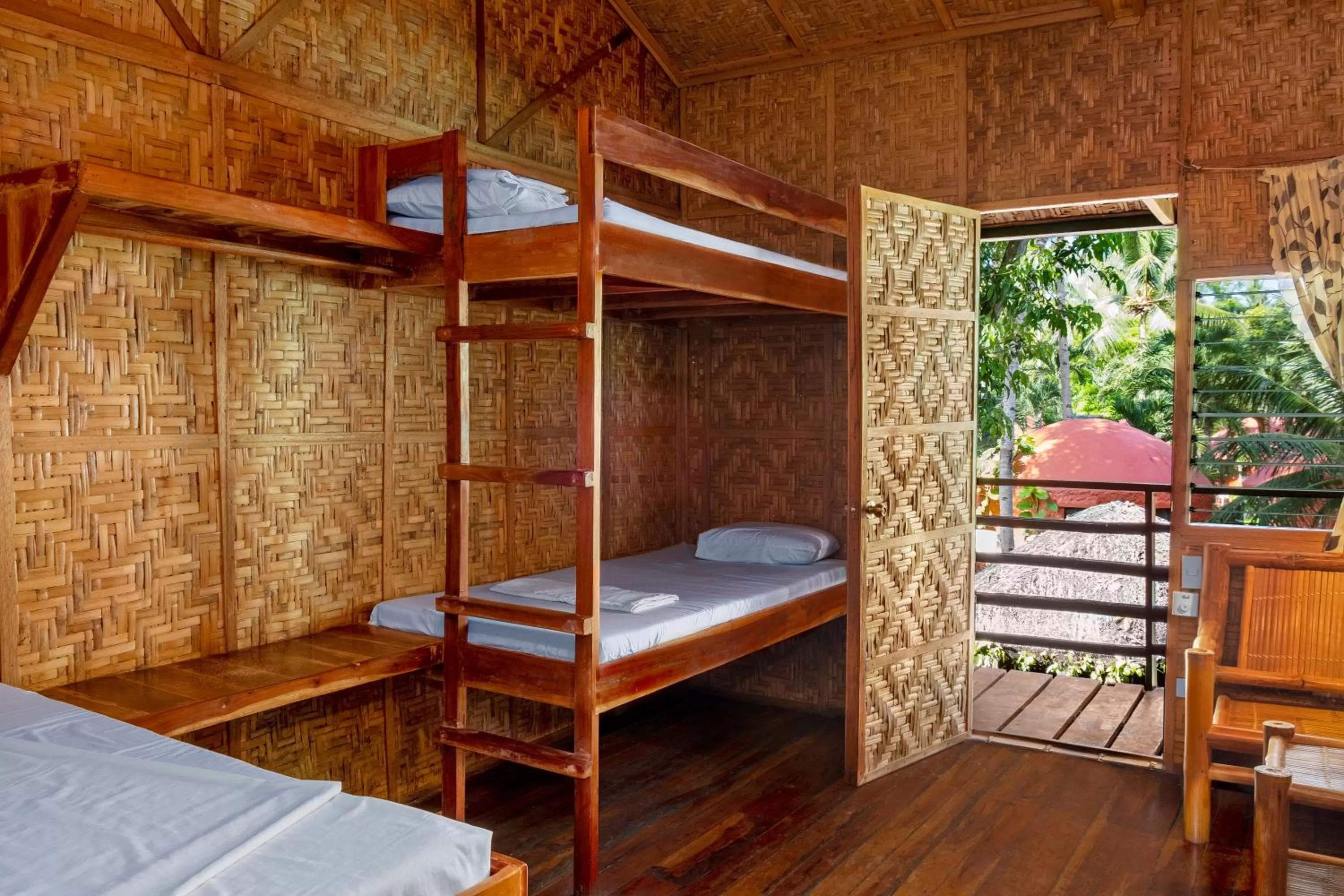 Panglao Chocolate Hills Hostel