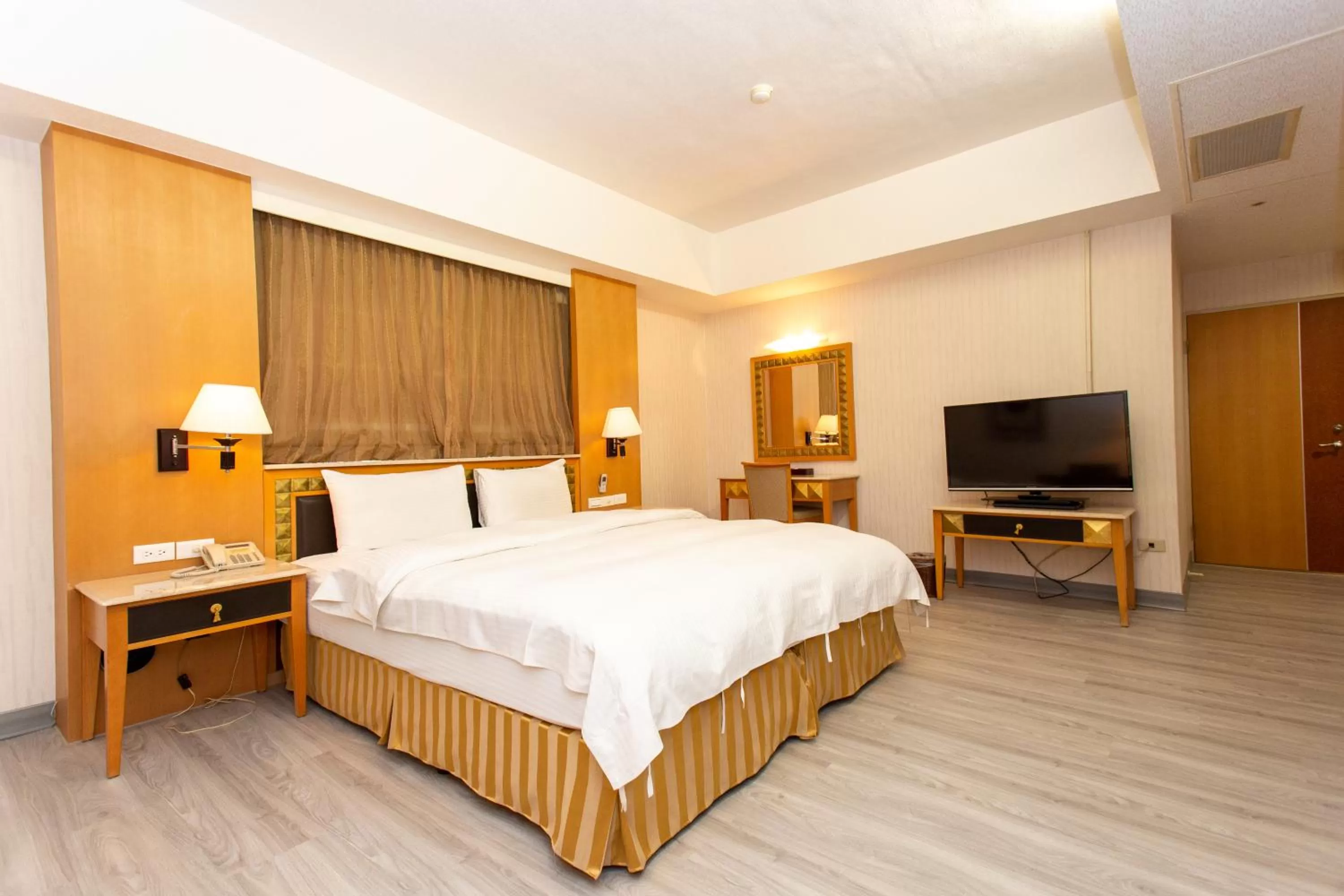 Deluxe Double Room in Ardi Hotel