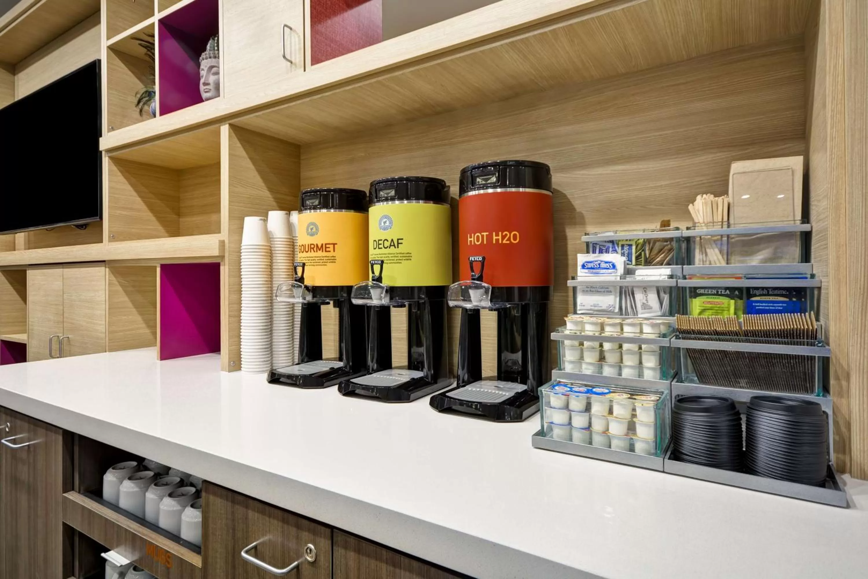 Restaurant/places to eat in Home2 Suites By Hilton Columbus Airport East Broad