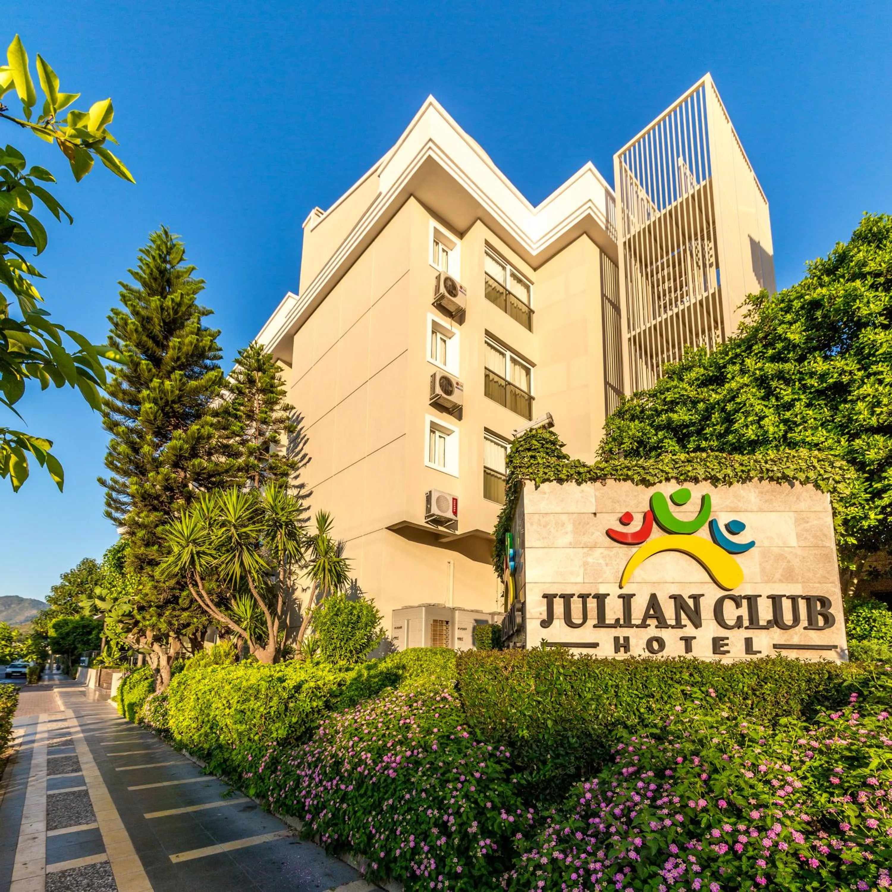 Property building in Julian Club Hotel
