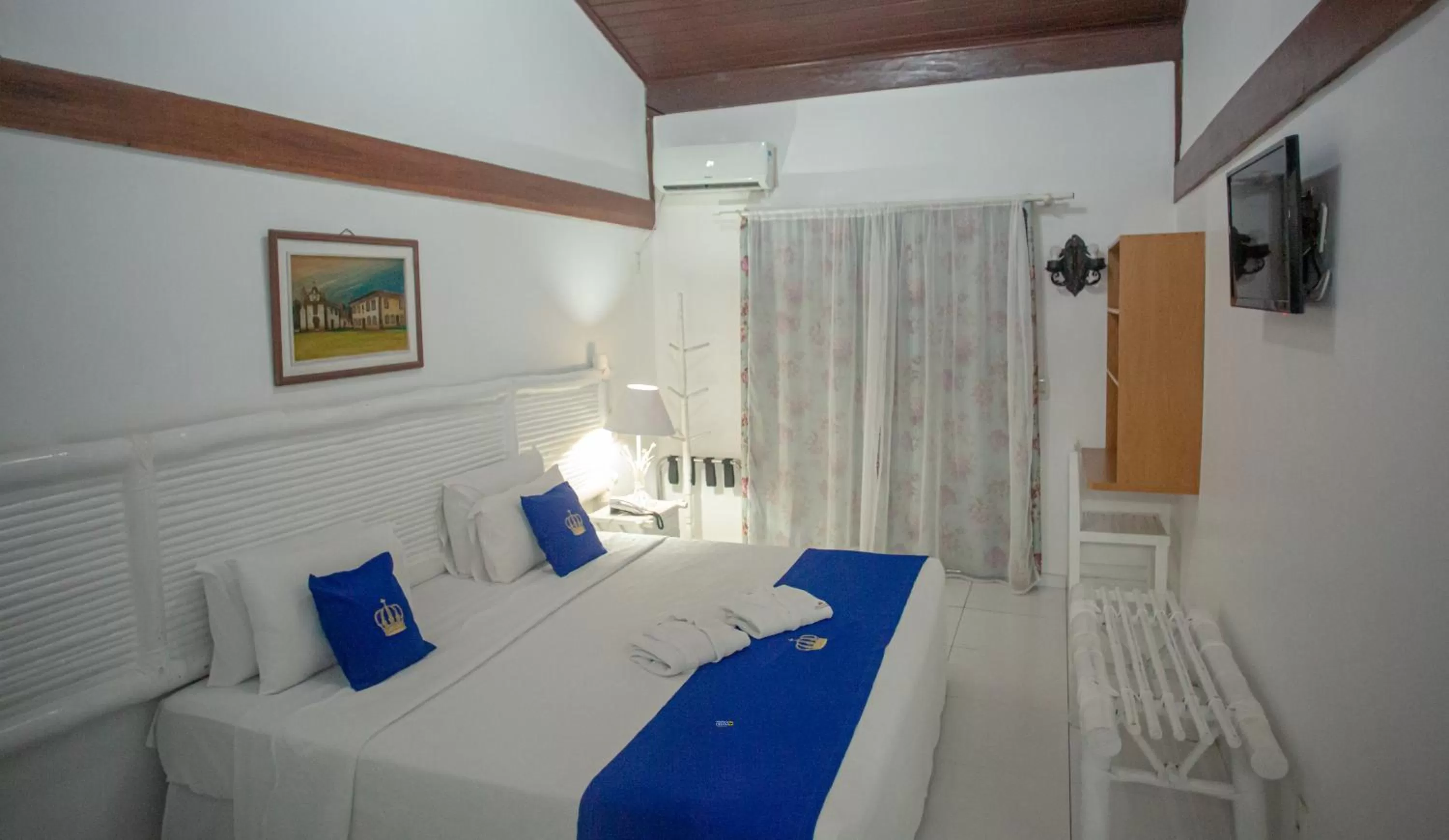 Bedroom, Bed in Hotel Solar do Imperador