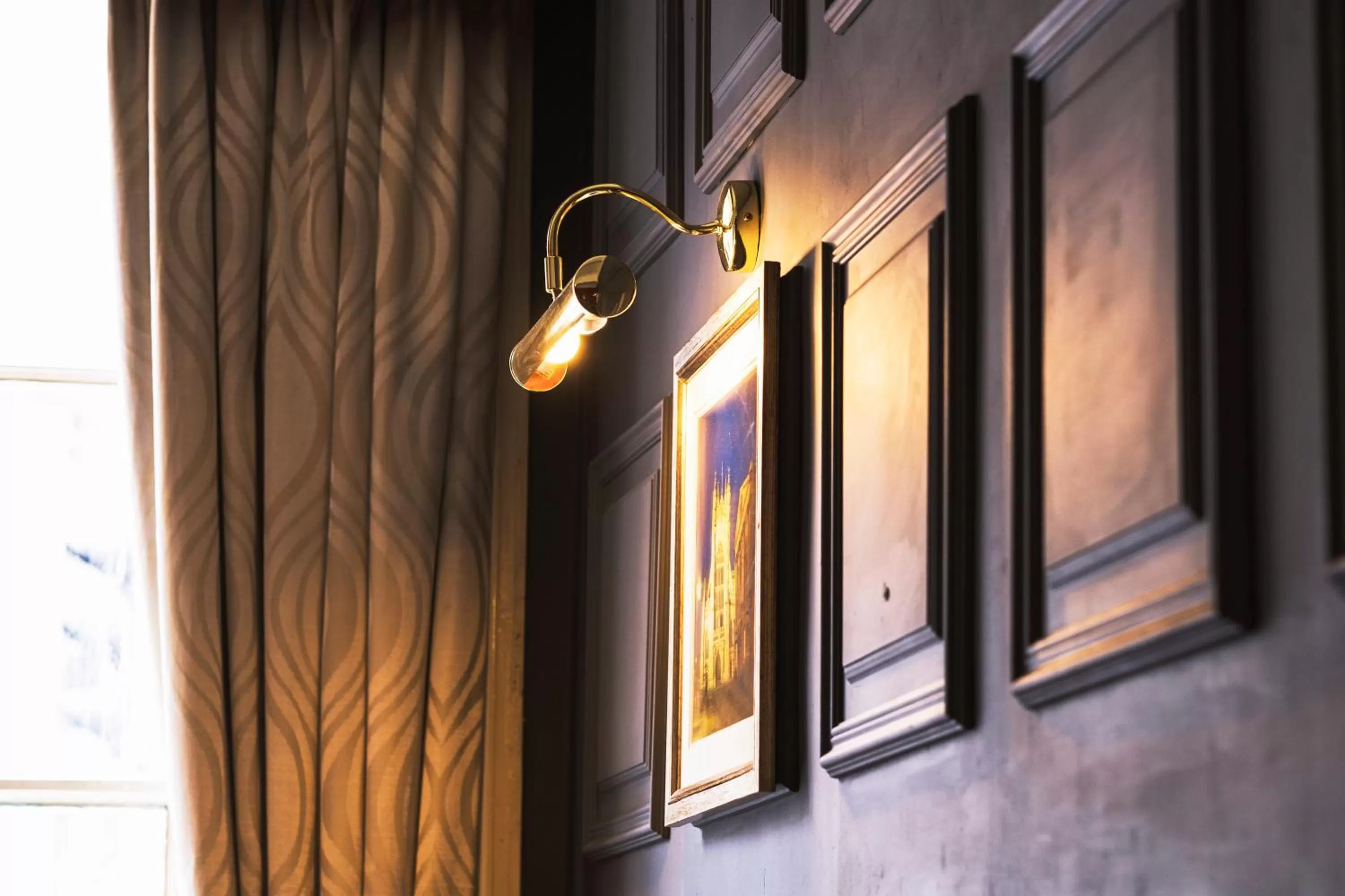 Lounge or bar in Royal Hotel