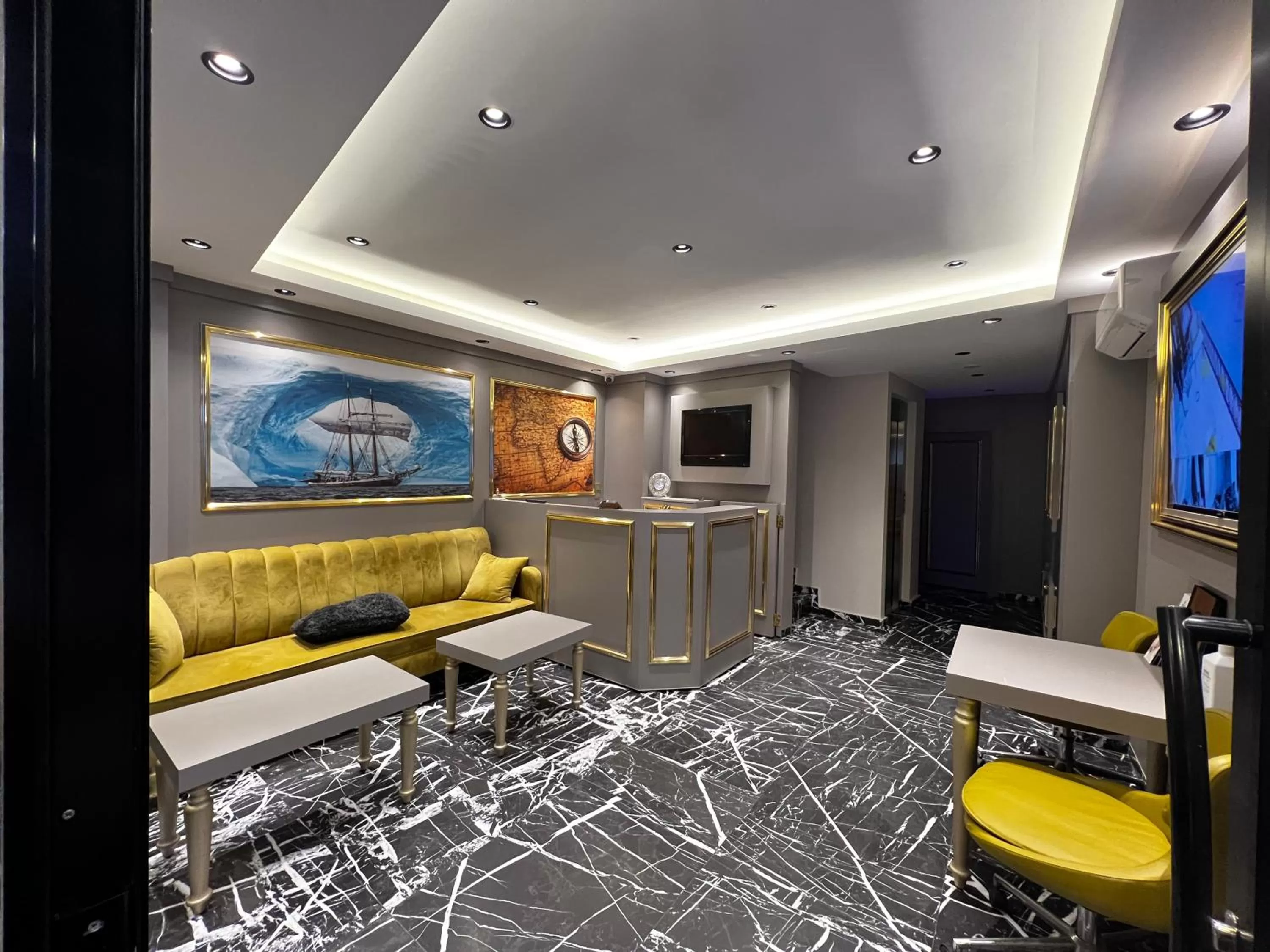 Taksim La Marino Hotel