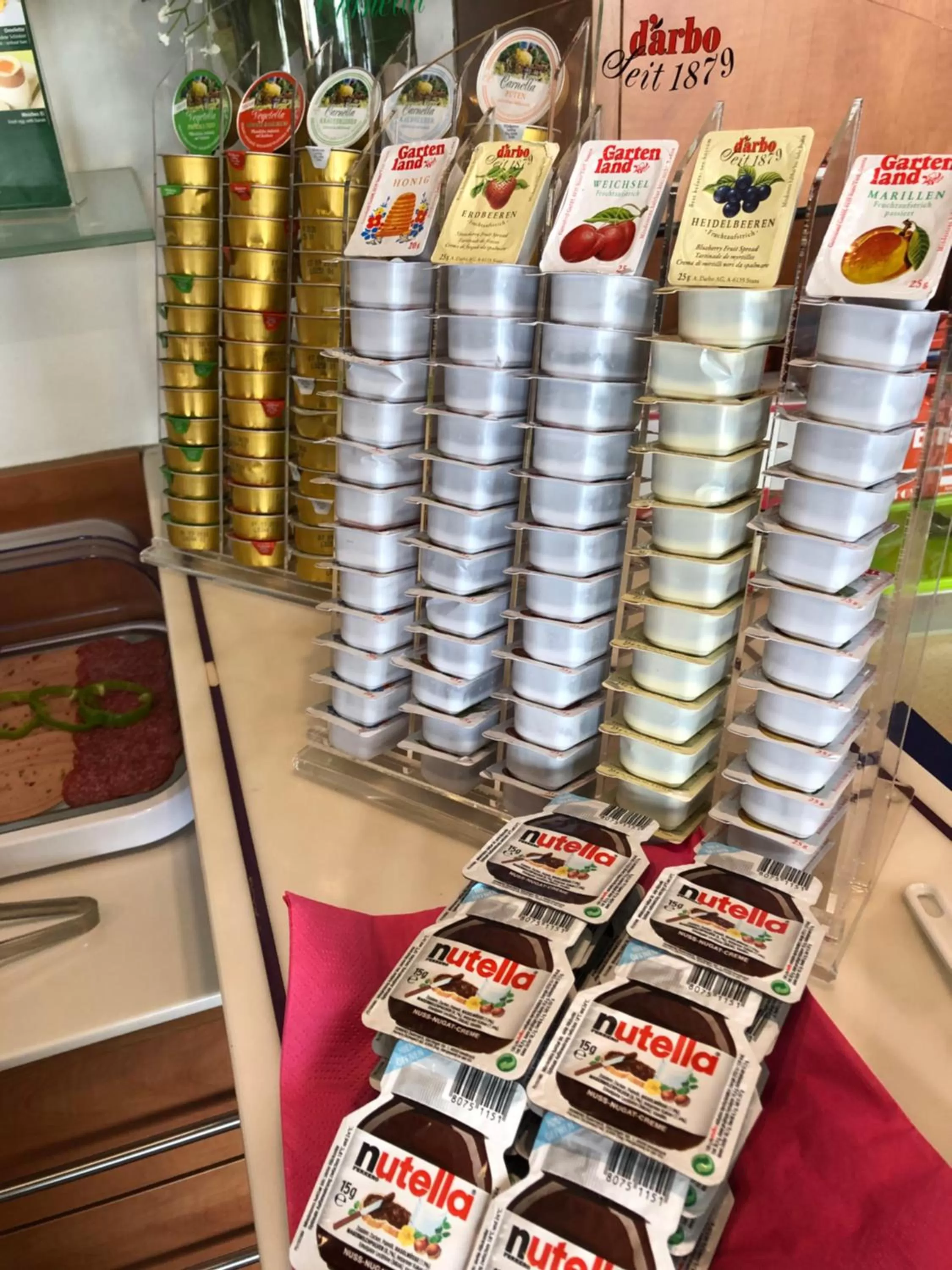 Buffet breakfast in Hotel König