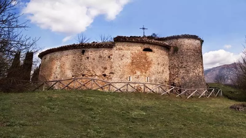 Nearby landmark in Olimpus