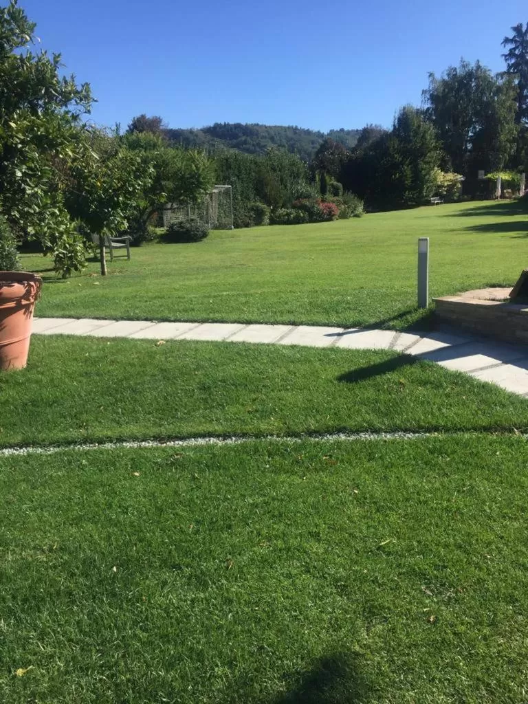 Garden in La Pergola B&B