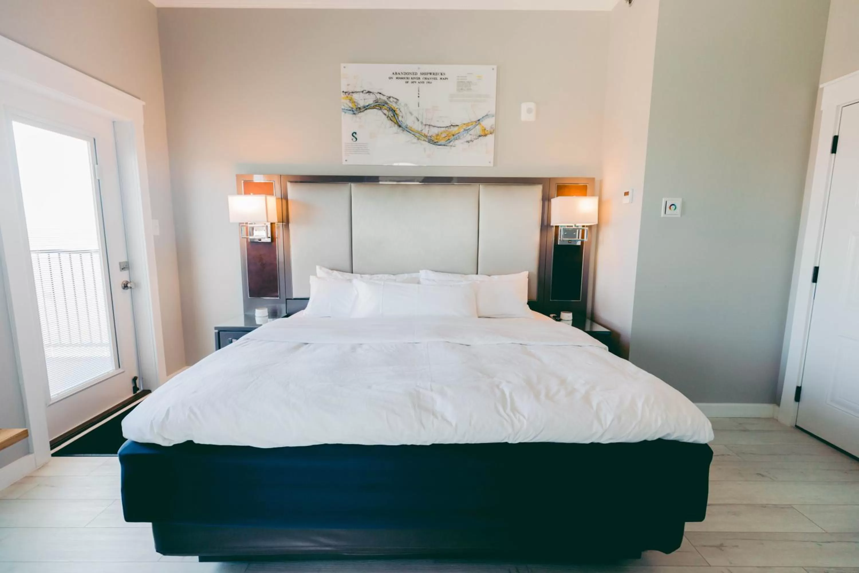 Bed in River Sirens Hotel-Contactless Check in Hotel