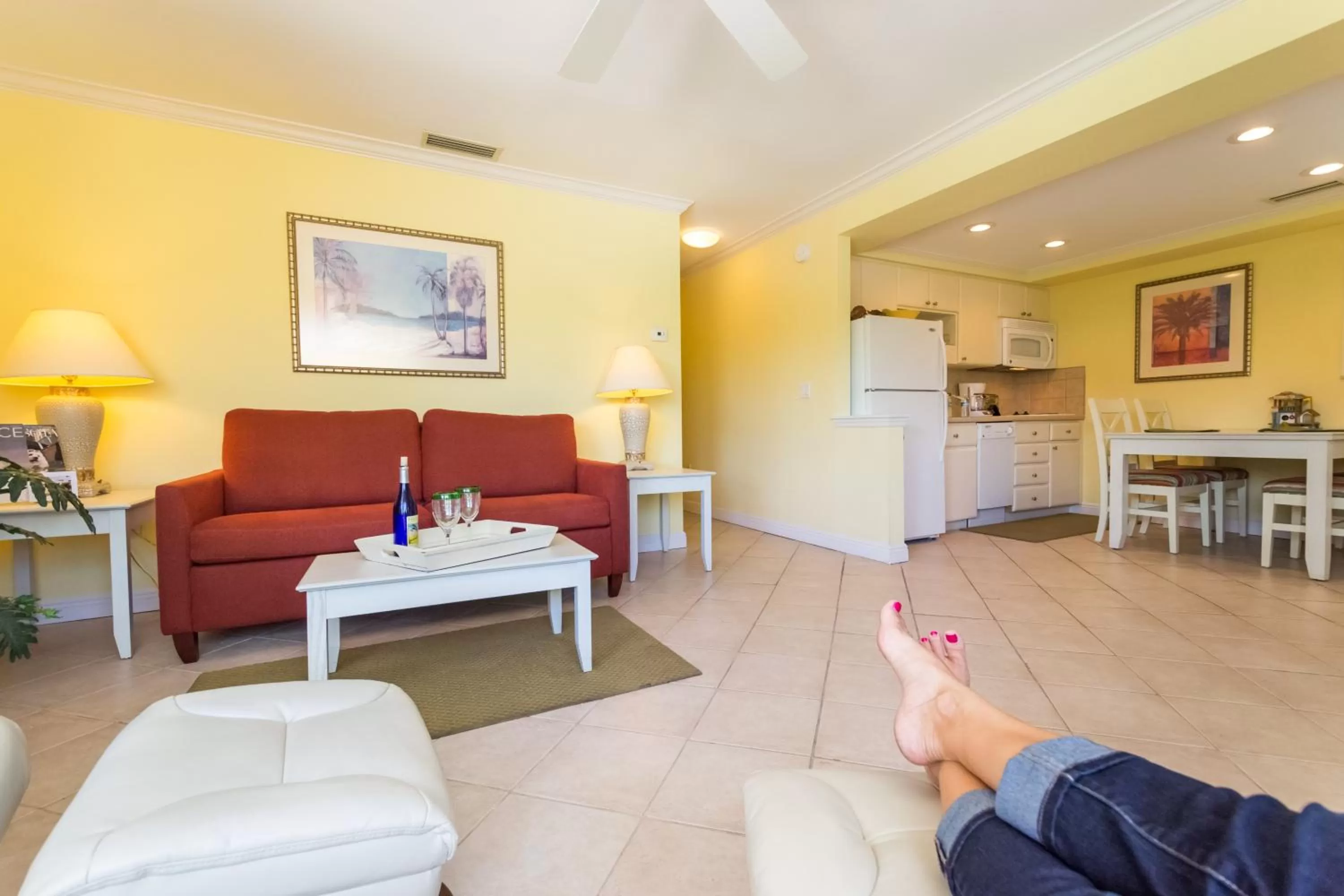 Living room in Inn at the Beach-Venice FLORIDA