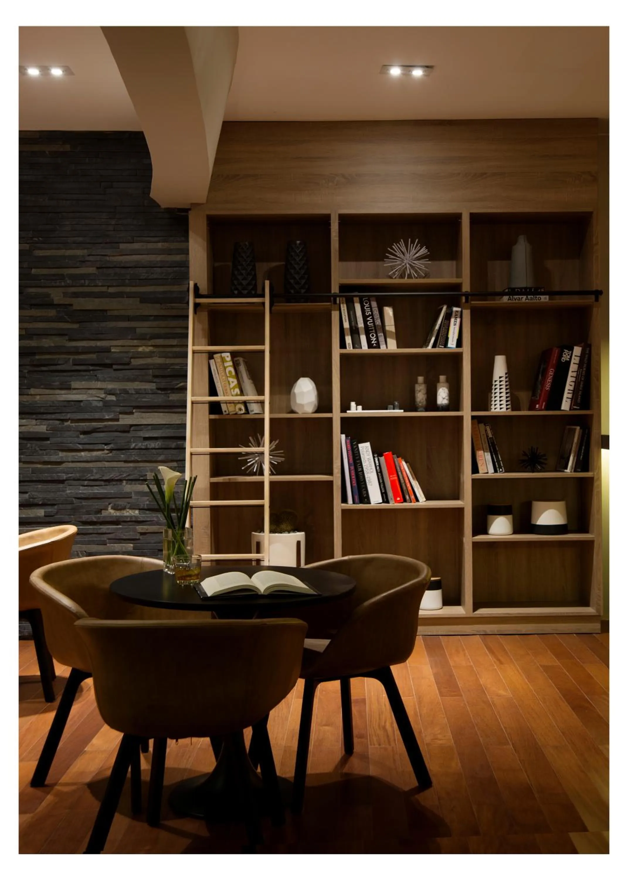 Lounge or bar in Casa Grande Suites