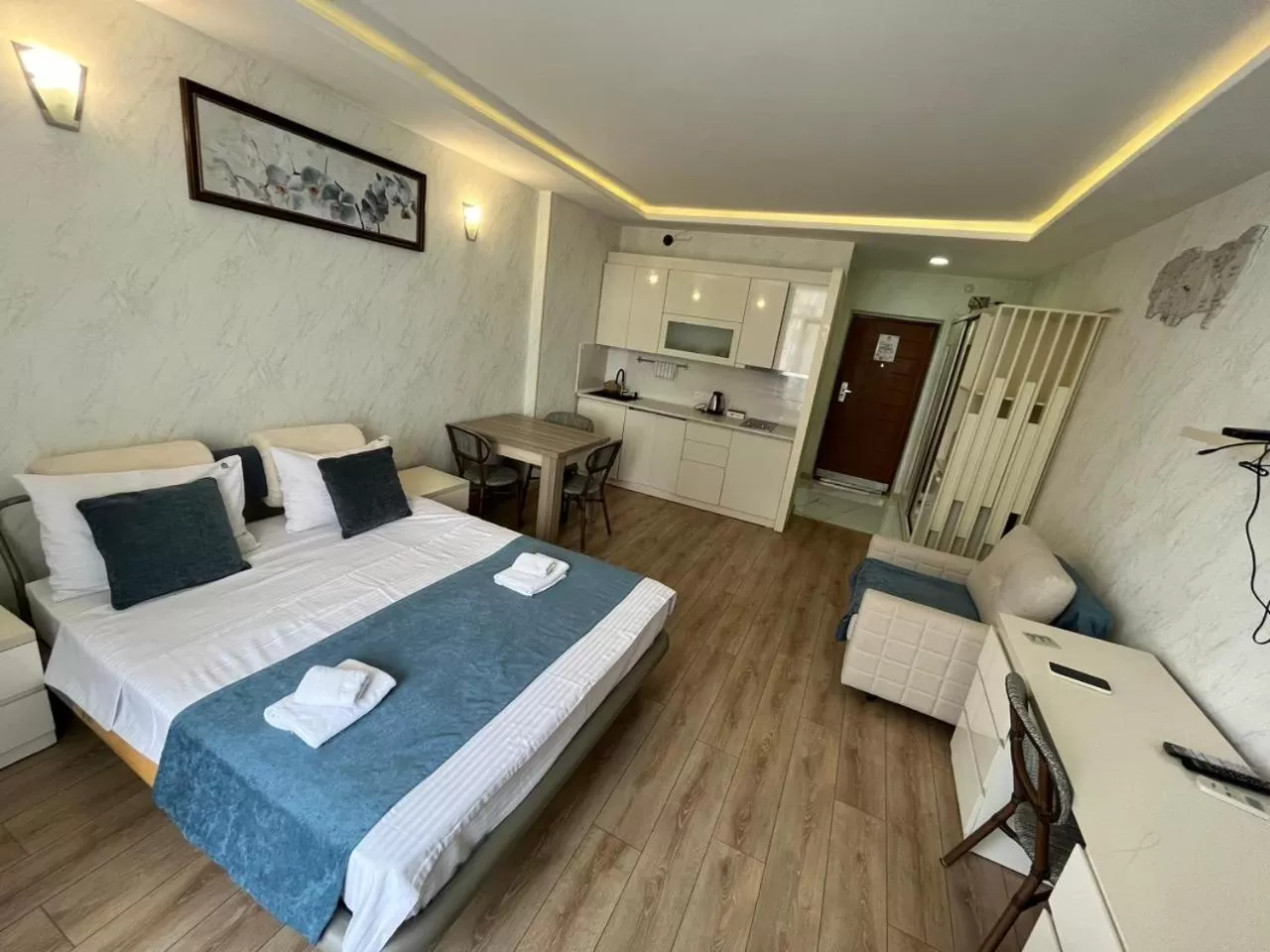 Bed in Aparthotel Holiday Lux Batumi