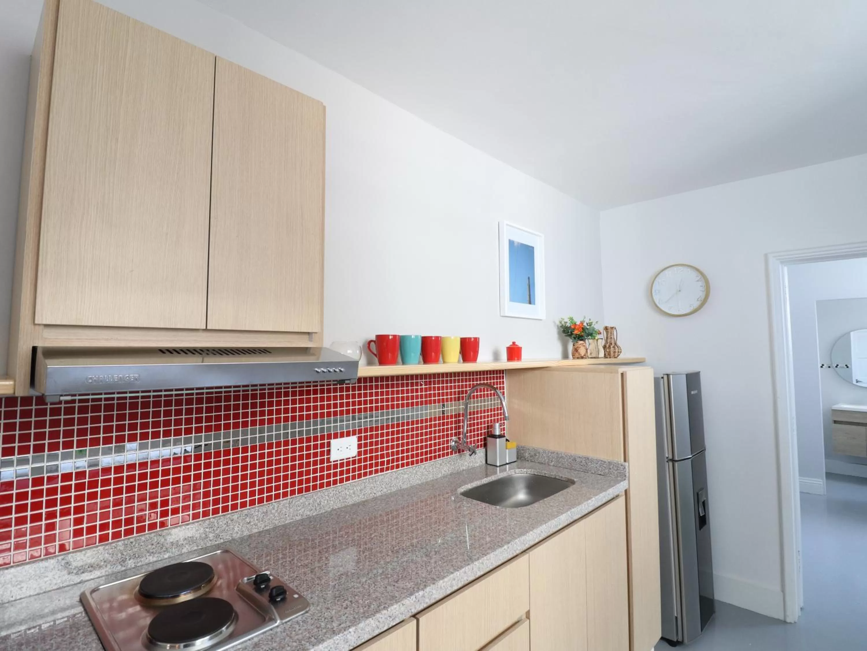 Kitchen/Kitchenette in 554 Apartments
