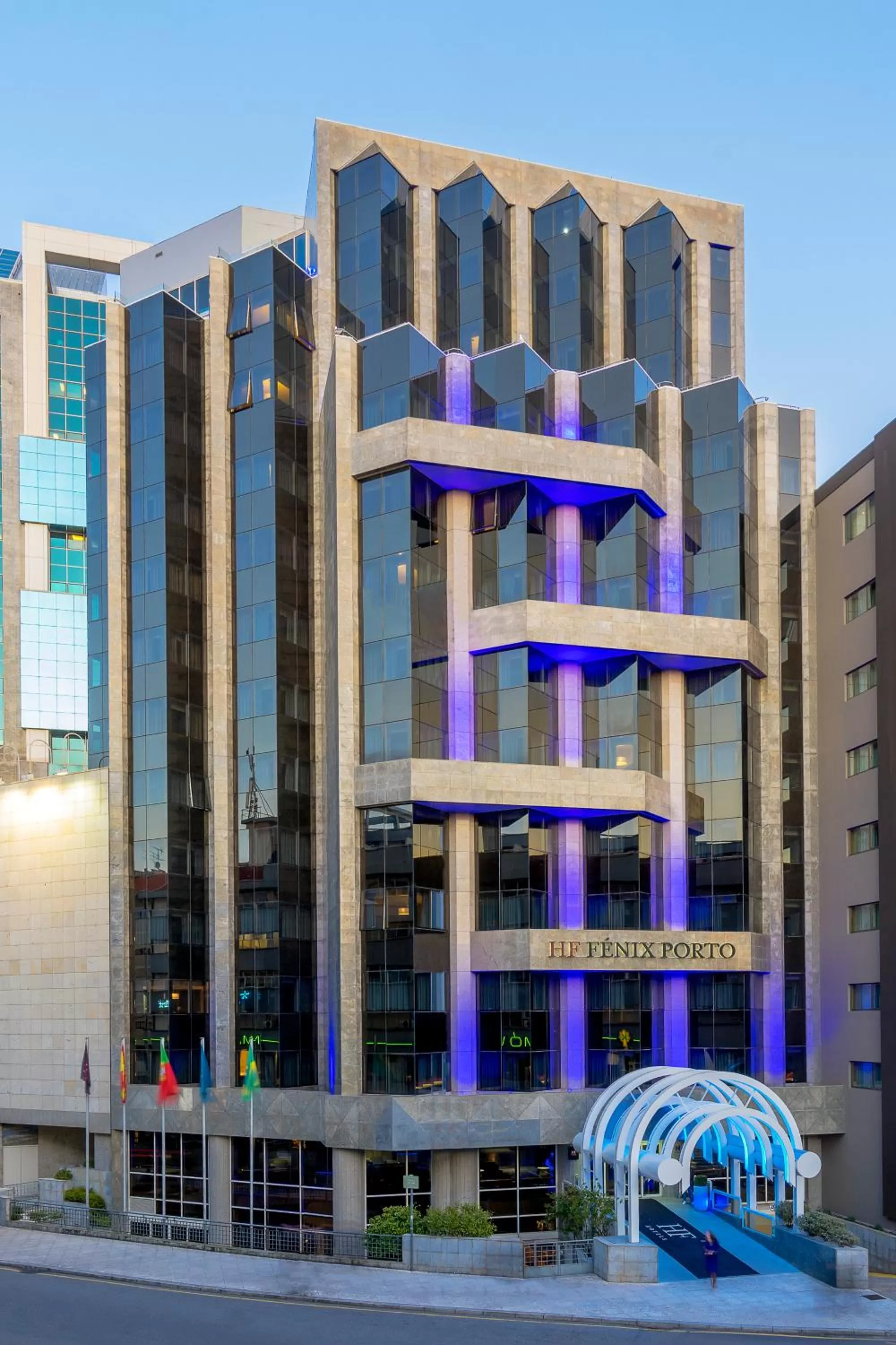 Property building in HF Fénix Porto