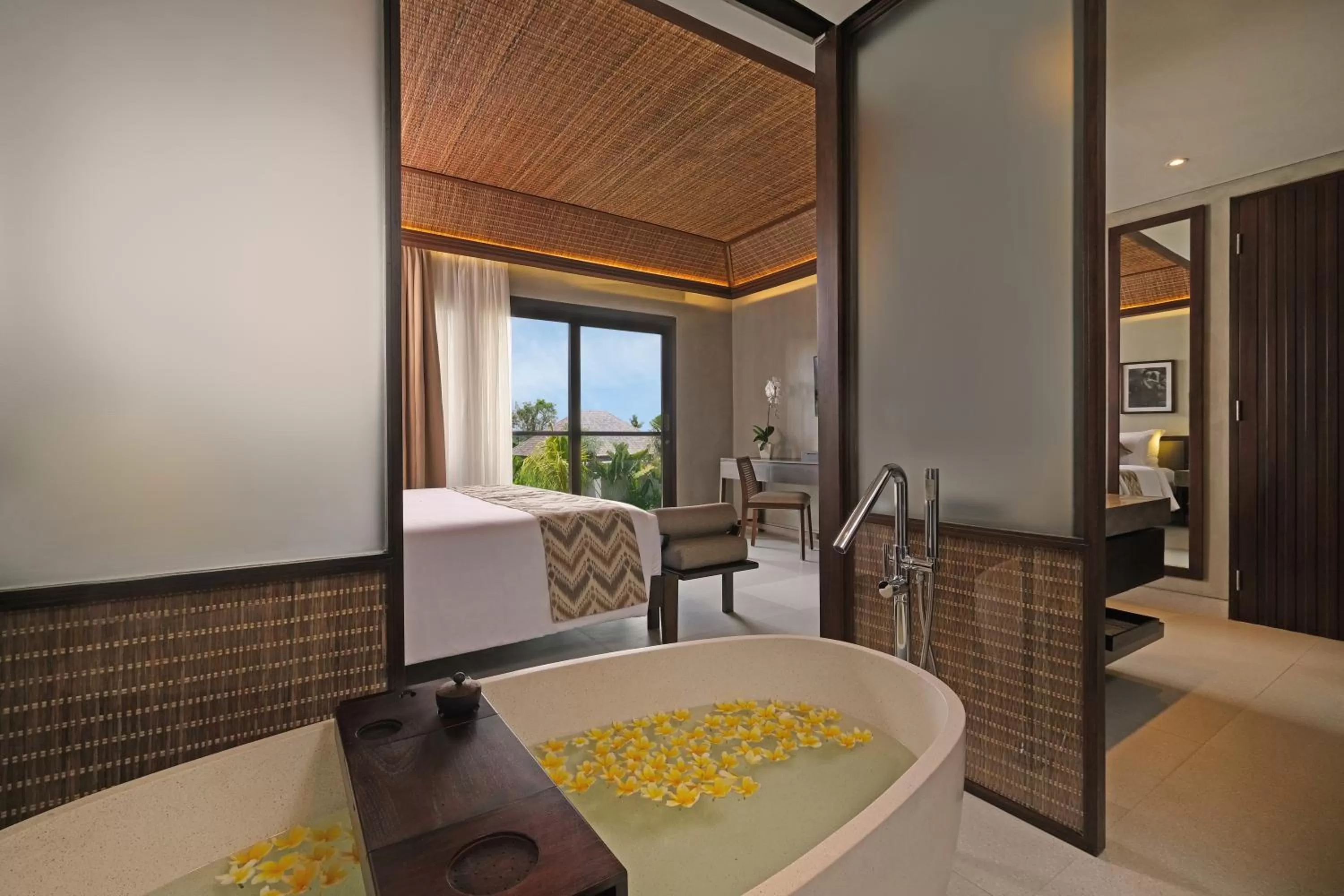 Bath, Bed in The Garcia Ubud Hotel & Resort