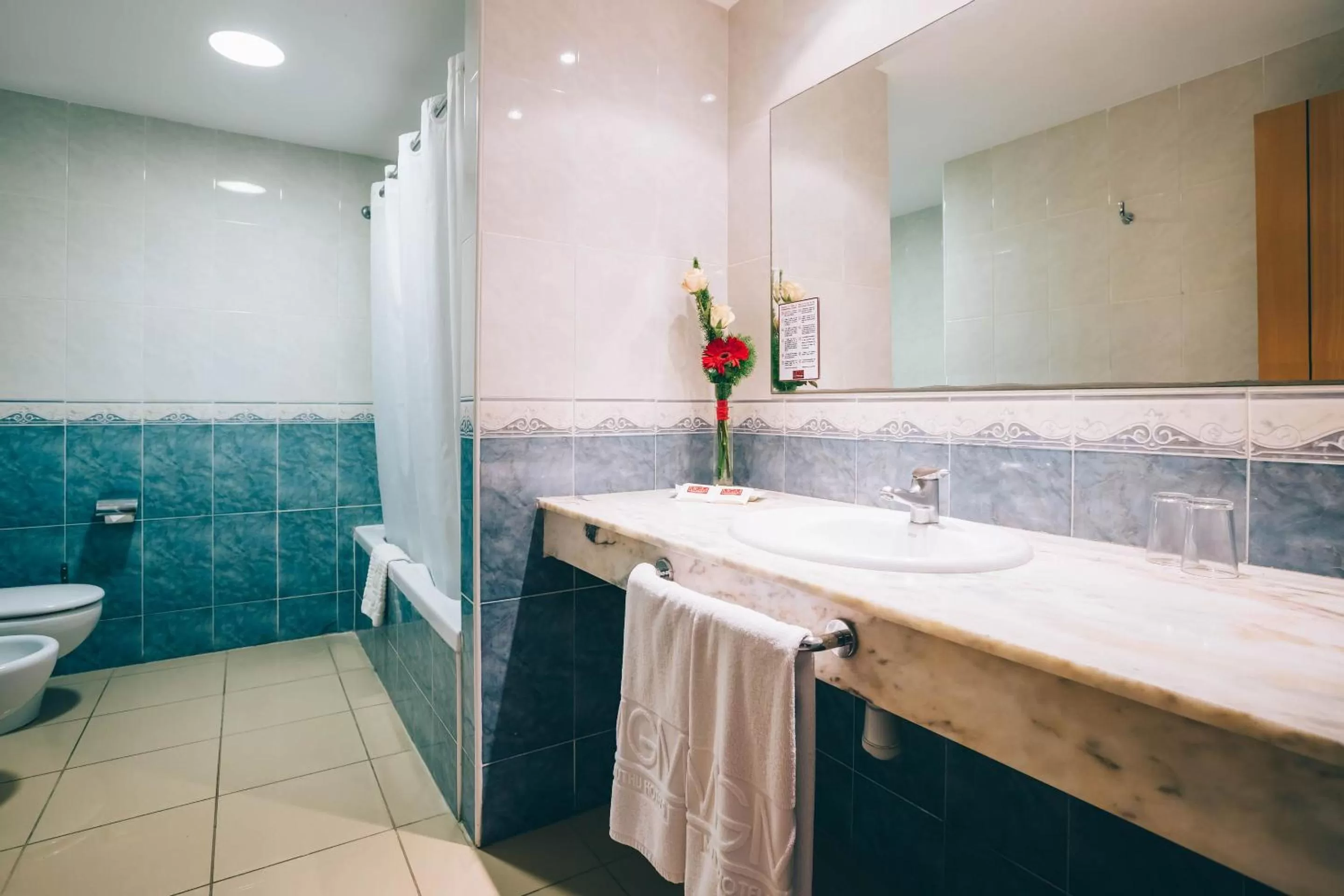 Bathroom in Grand Muthu Golf Plaza Hotel & Spa