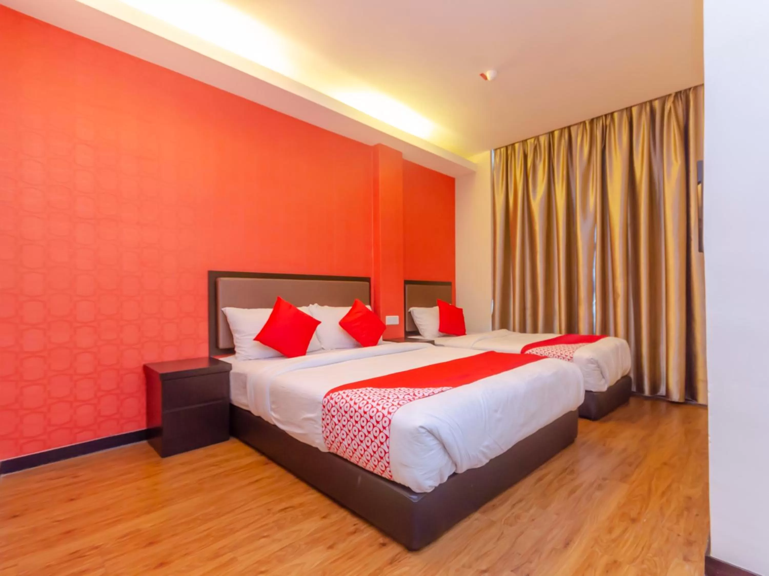 Bedroom in OYO 1214 Oro Hotel