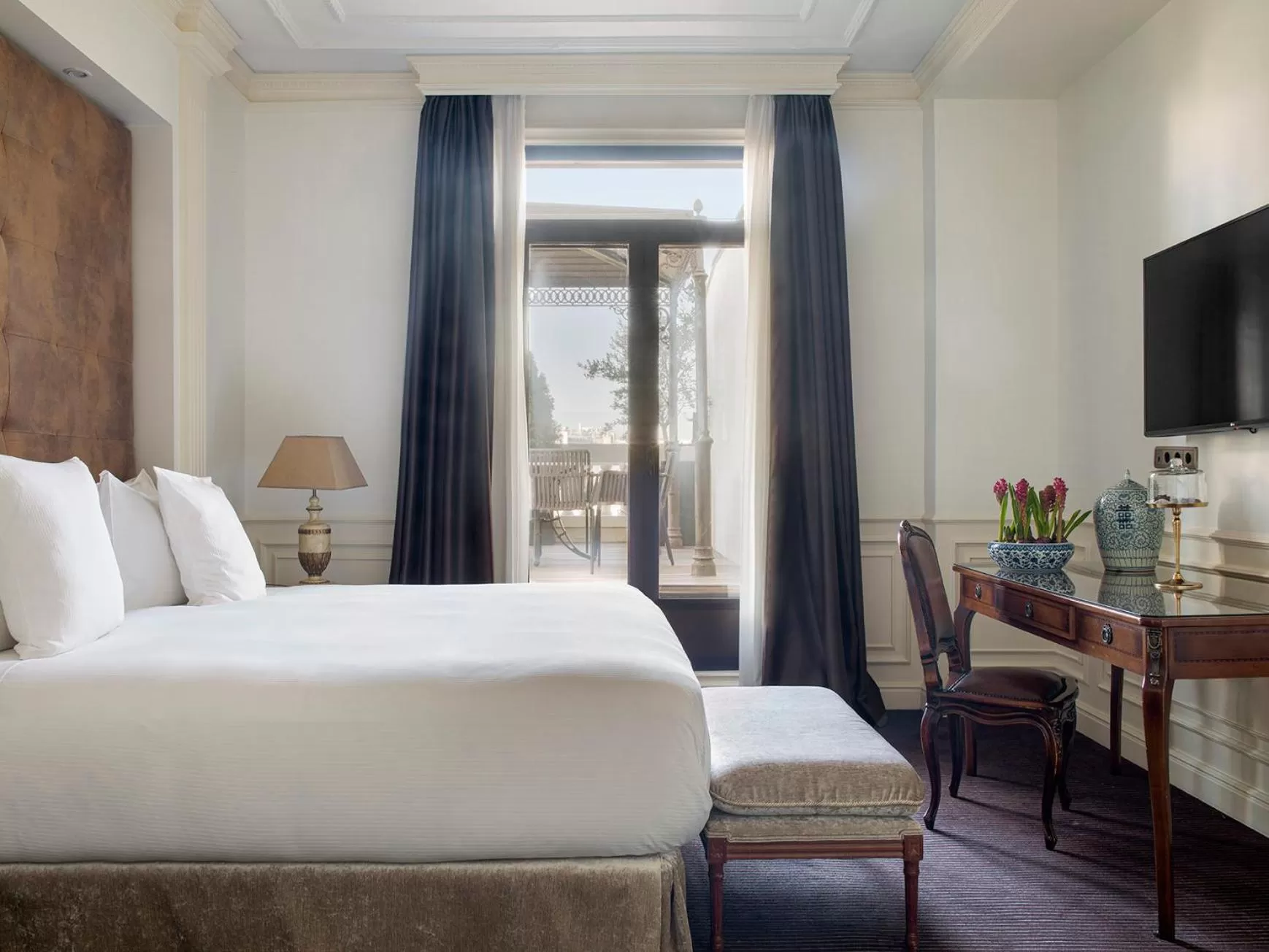 Bed in Hotel Fenix Gran Meliá - The Leading Hotels of the World