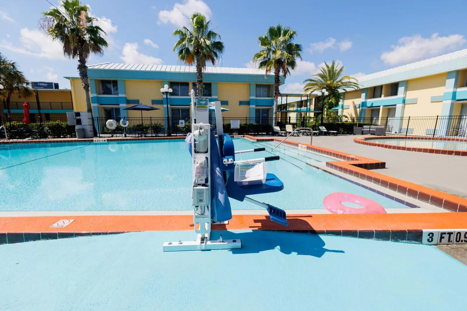 Pool view in Garnet Inn & Suites, Orlando