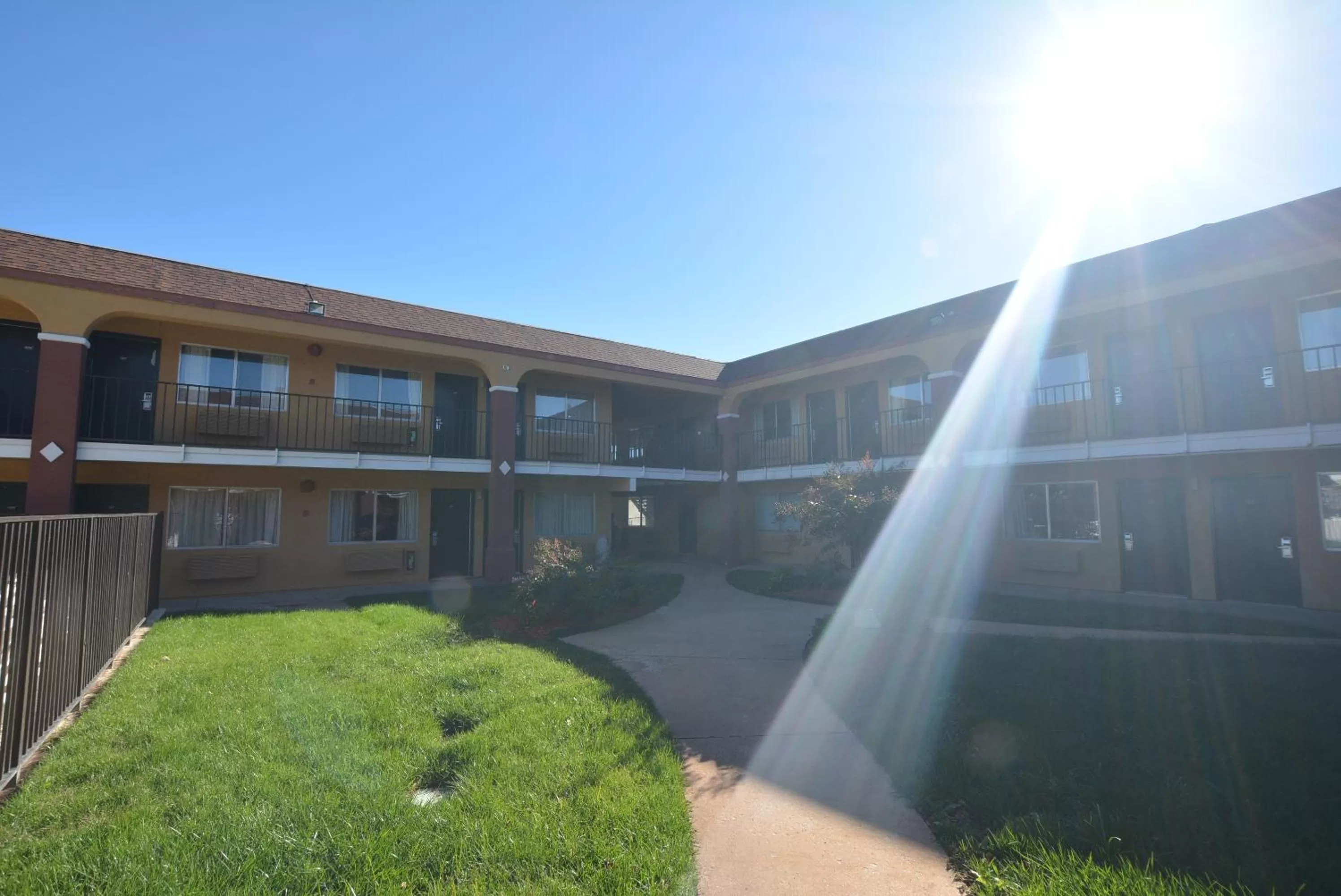 Garden in Super 8 by Wyndham Midwest City OK