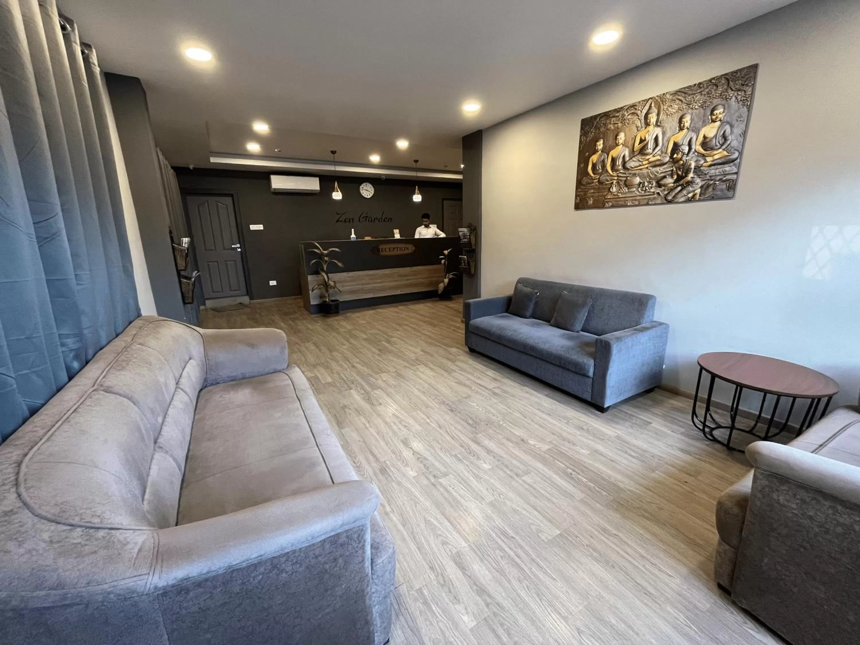 Living room, Seating Area in Hotel Zen Garden