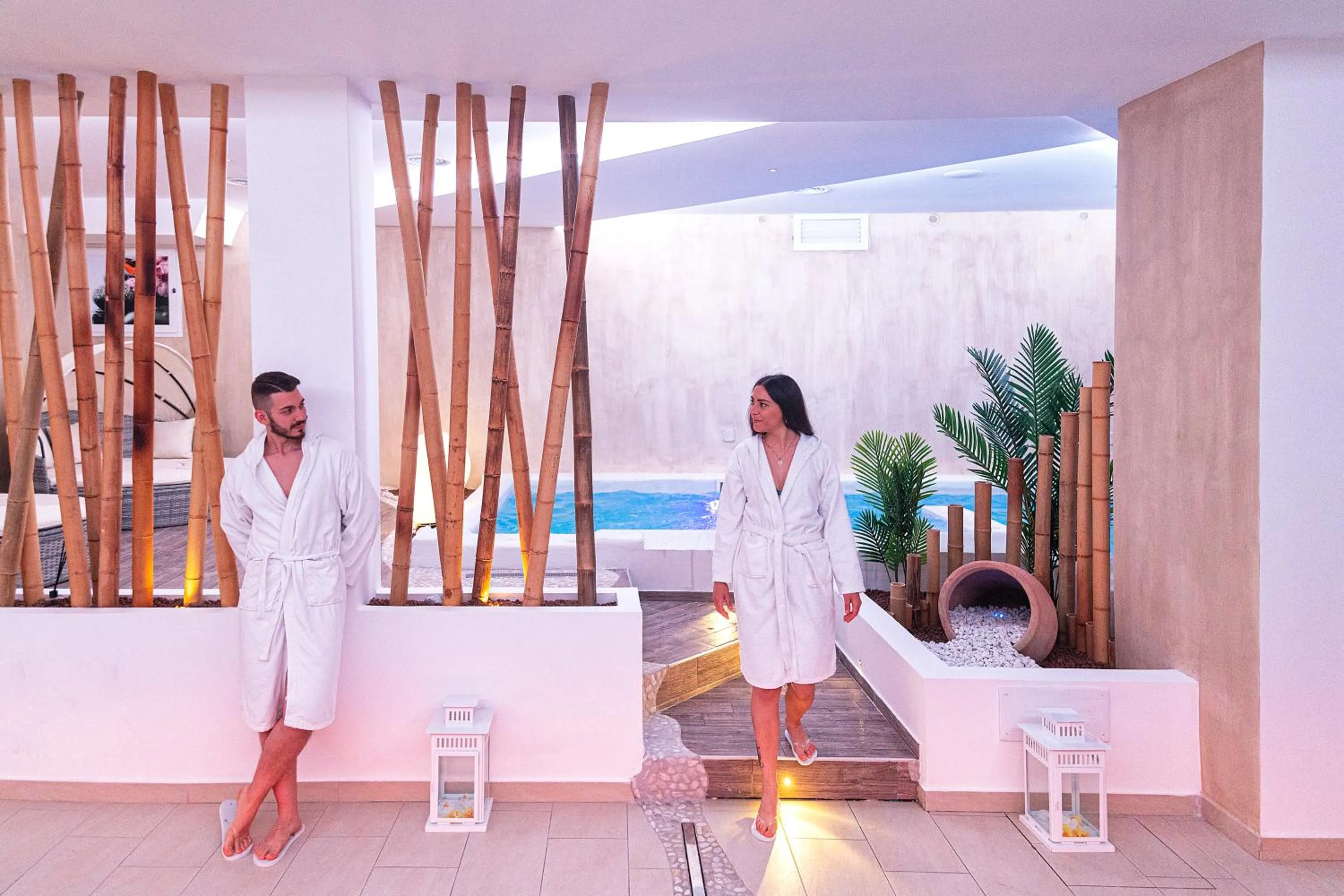 Swimming pool in Royal Sunset Hotel