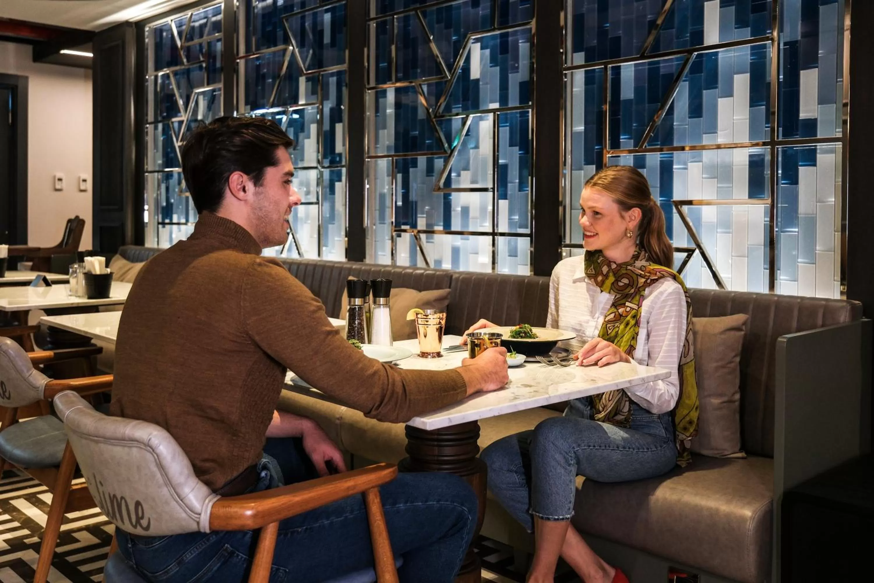 Restaurant/places to eat in Stayso The House Hotel