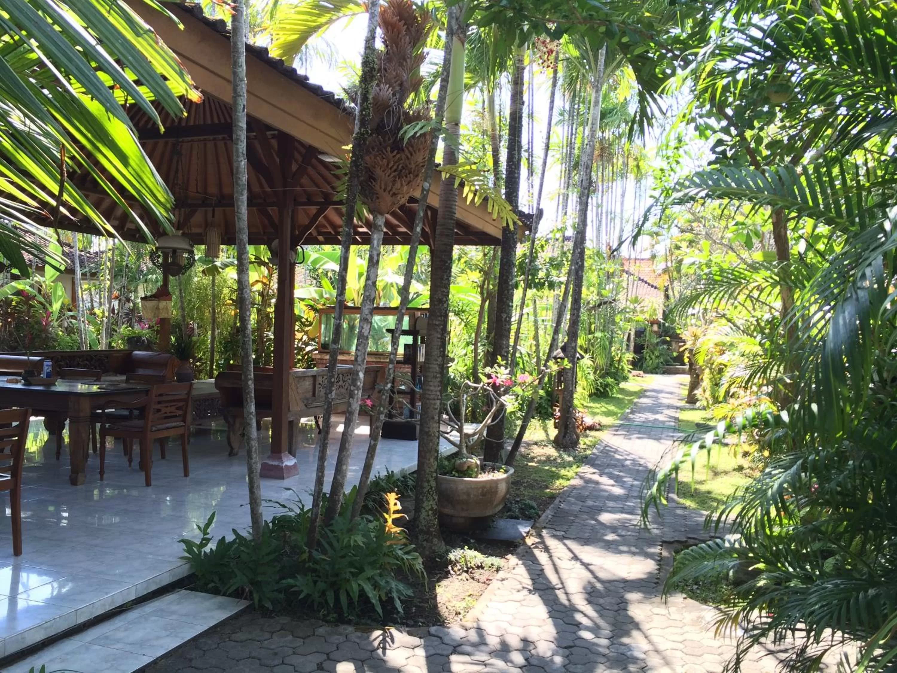 Garden in Bumi Ayu Bungalow Sanur