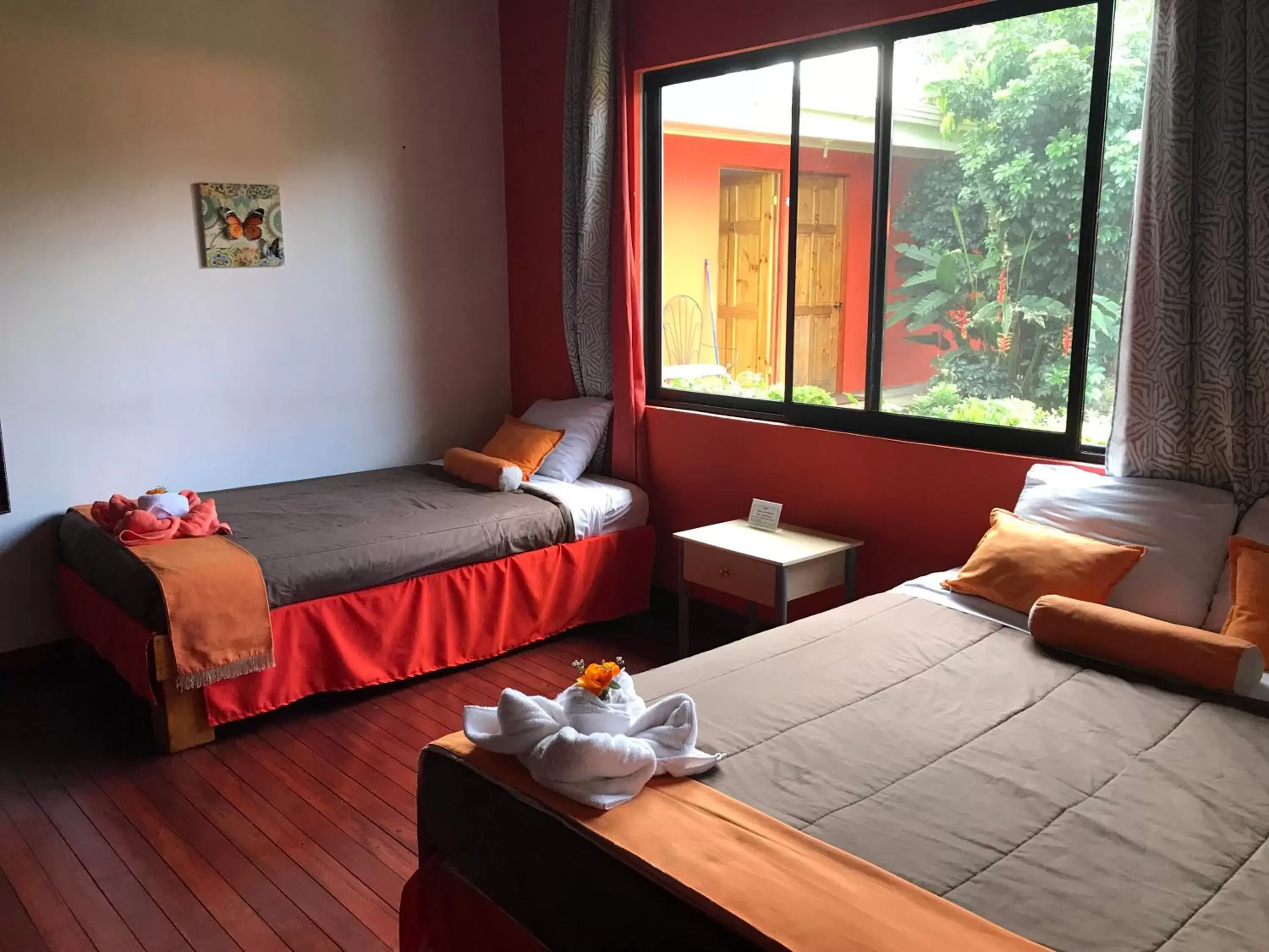 Twin Room in Hotel Your House Twin Room in Hotel Your House