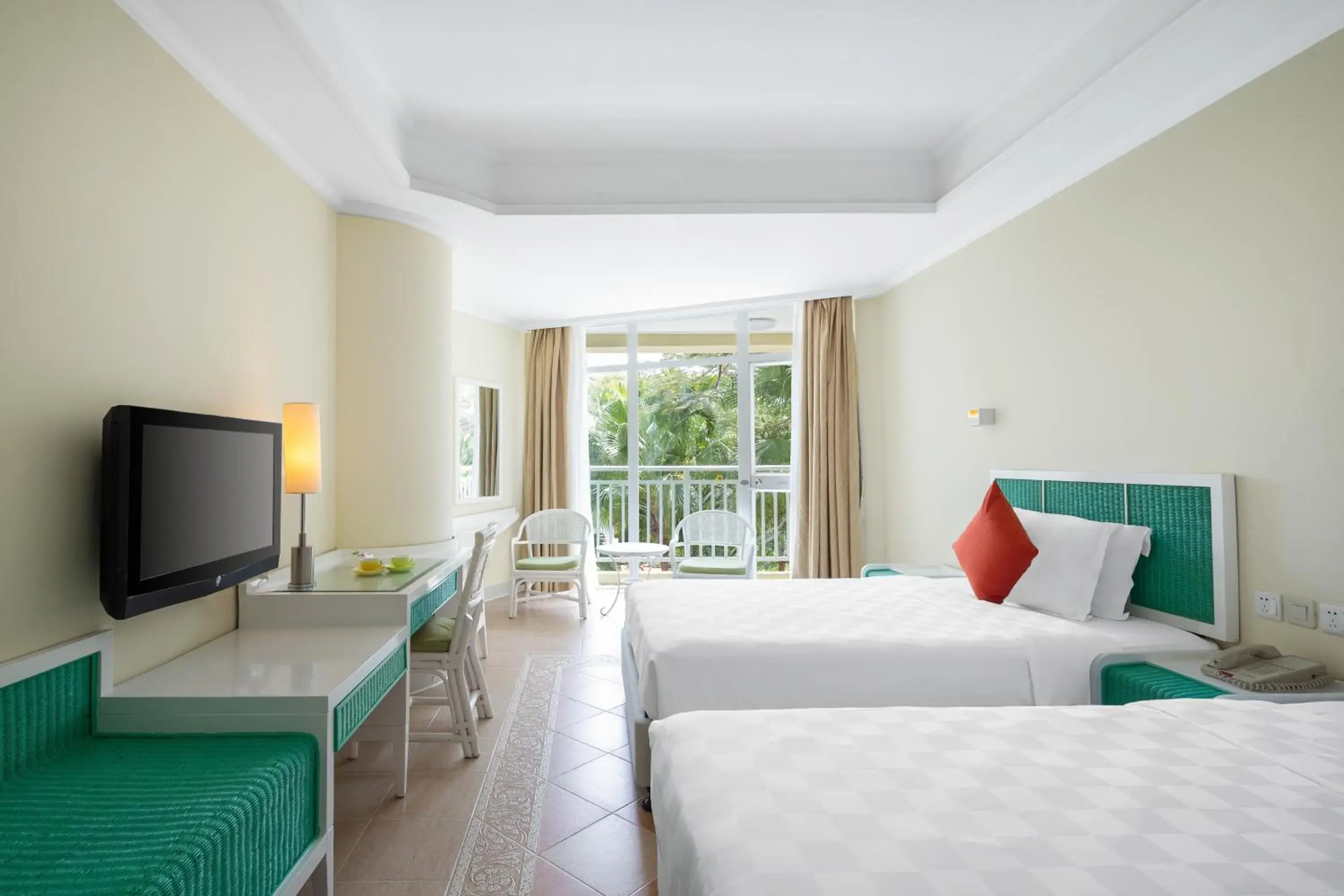 Double or Twin Room with Garden View in Sunshine Resort Intime Sanya Double or Twin Room with Garden View in Sunshine Resort Intime Sanya