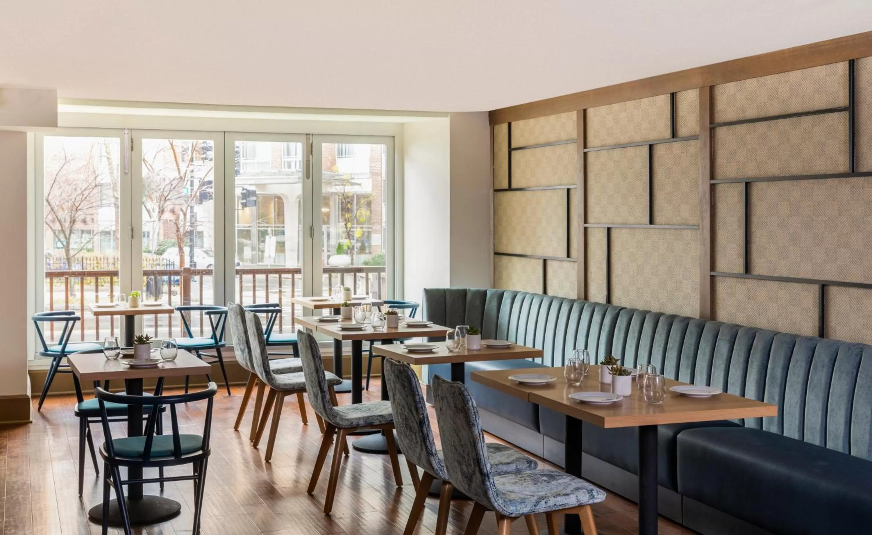 Restaurant/places to eat in Hotel Madera