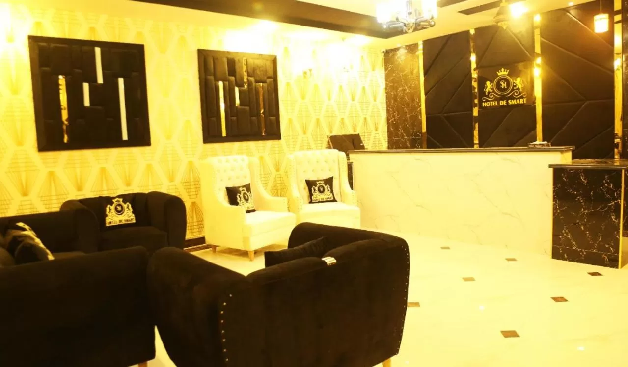 Seating Area in HOTEL DE SMART Multan