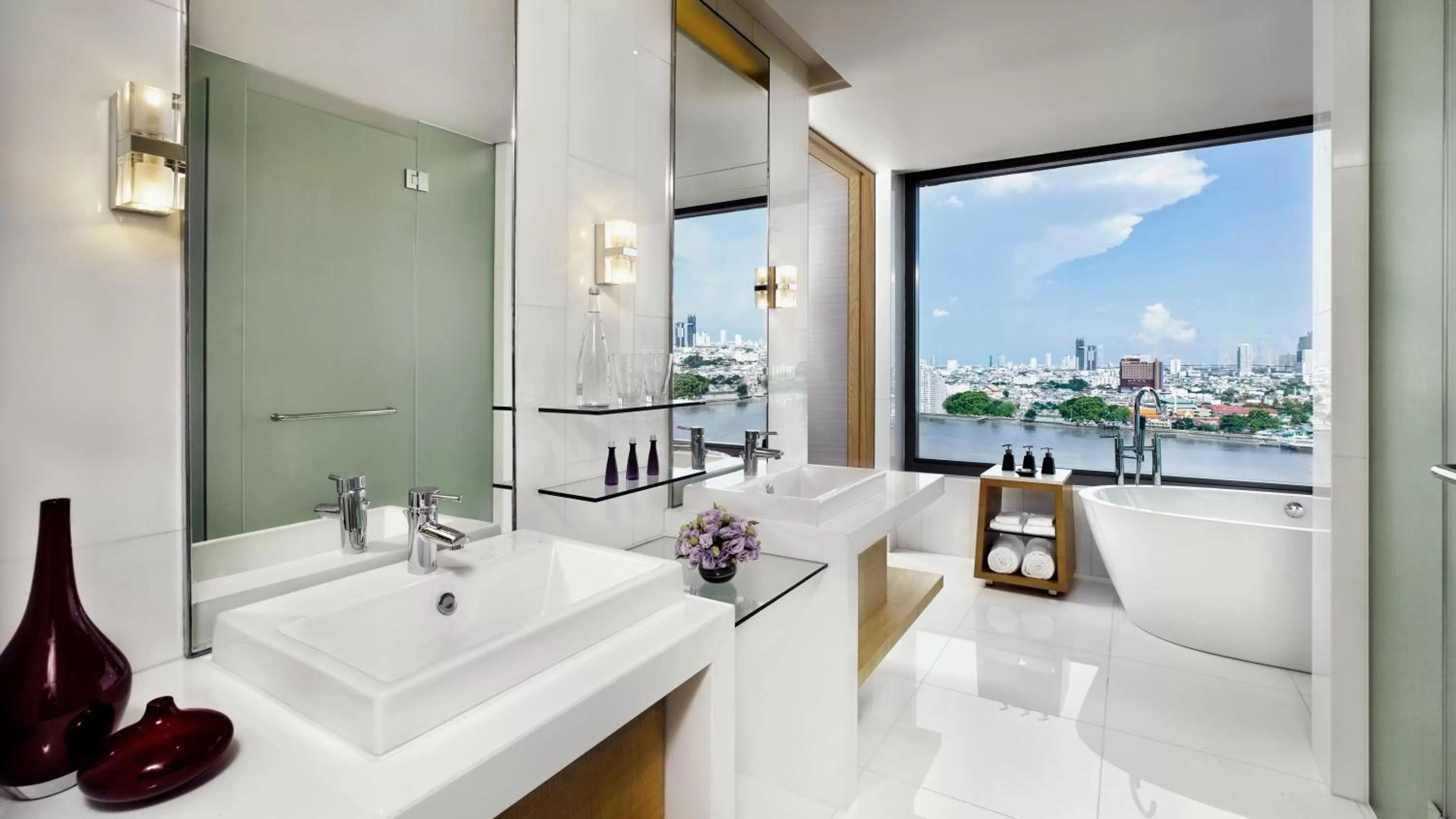 Bathroom in Avani Plus Riverside Bangkok Hotel