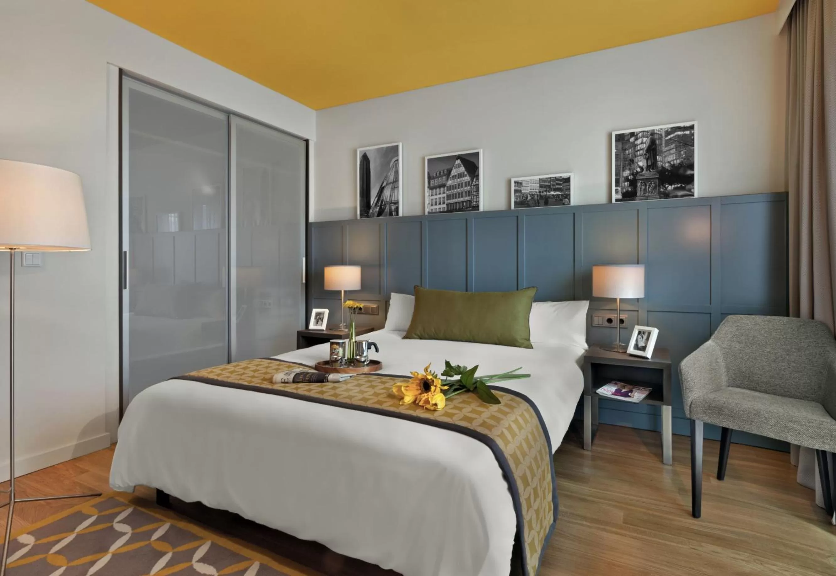 Bed in Citadines City Centre Frankfurt