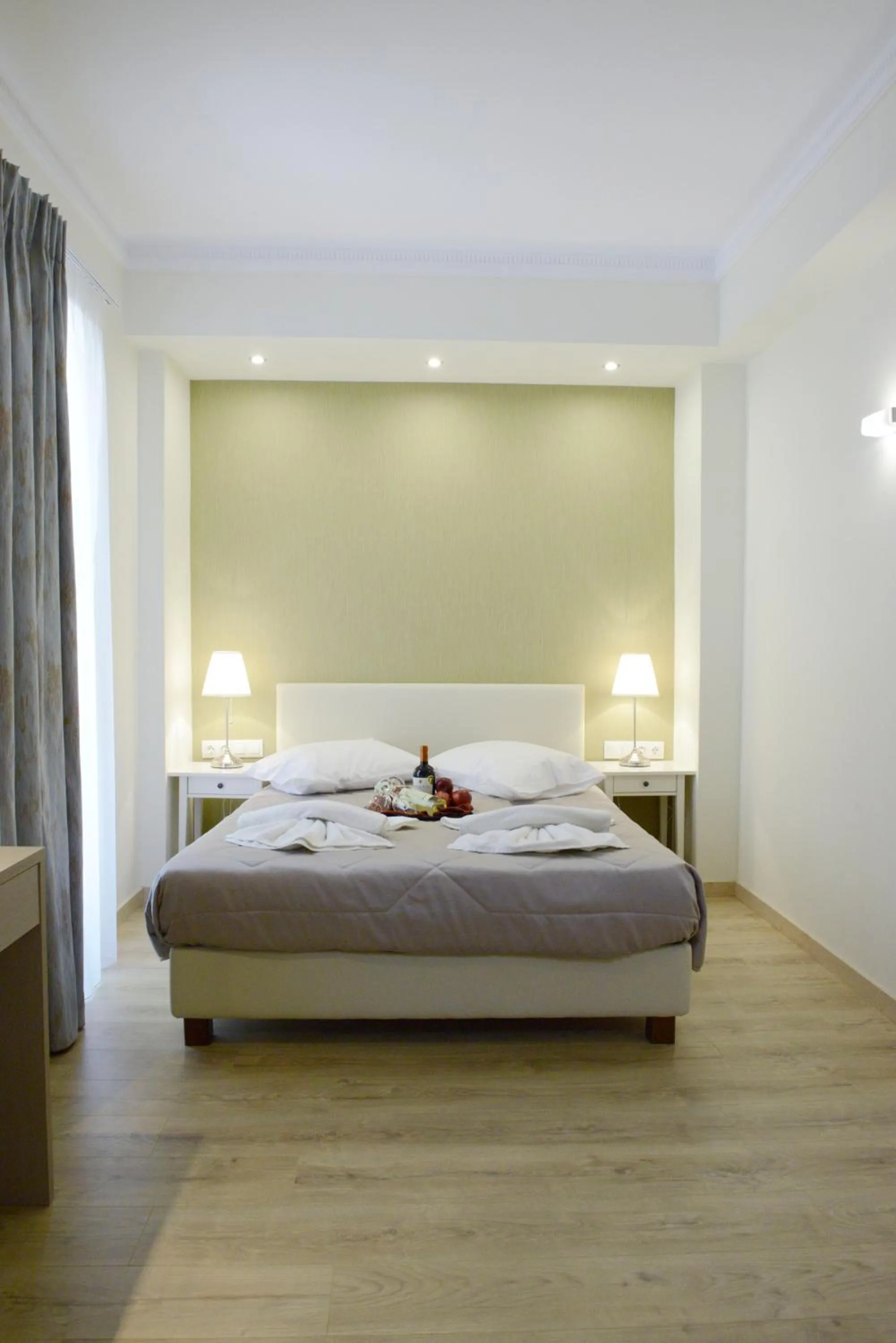 Bedroom, Bed in Phidias Hotel