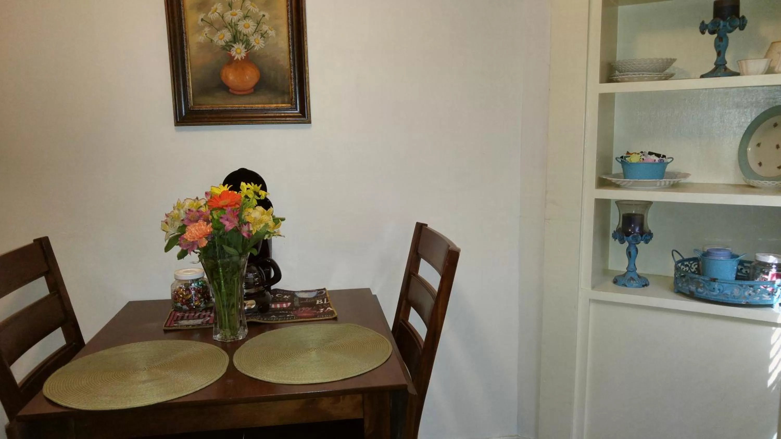 Dining Area in Hidden Springs Bed and Breakfast