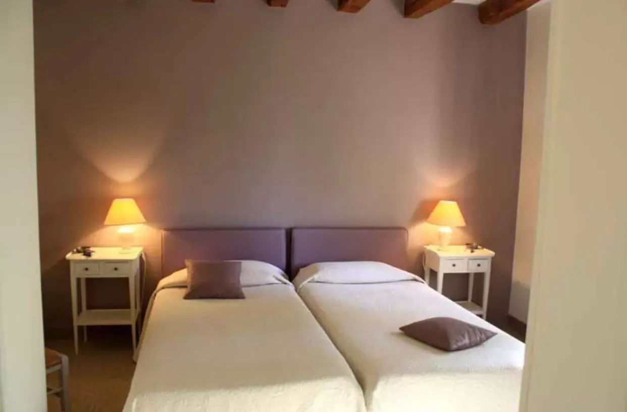 Twin Room in La rabouillere Twin Room in La rabouillere