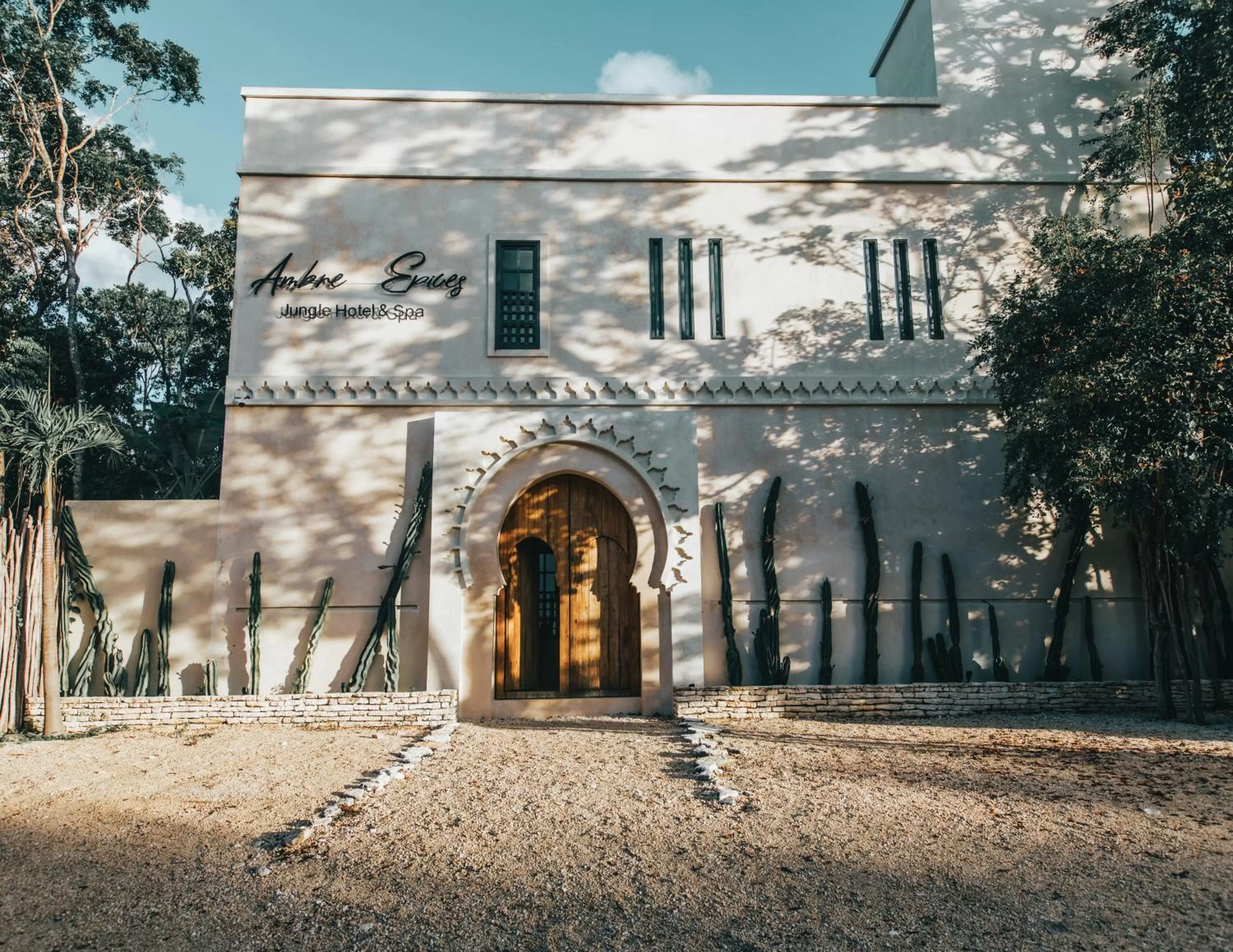 Day, Property Building in Ambre & Epices Jungle Hotel & Spa