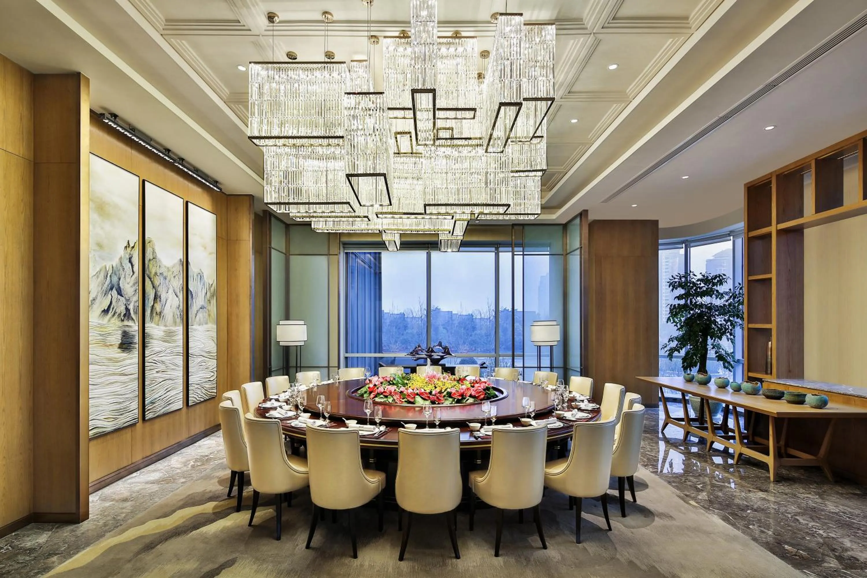 Restaurant/places to eat in Crowne Plaza Chengdu Wenjiang by IHG