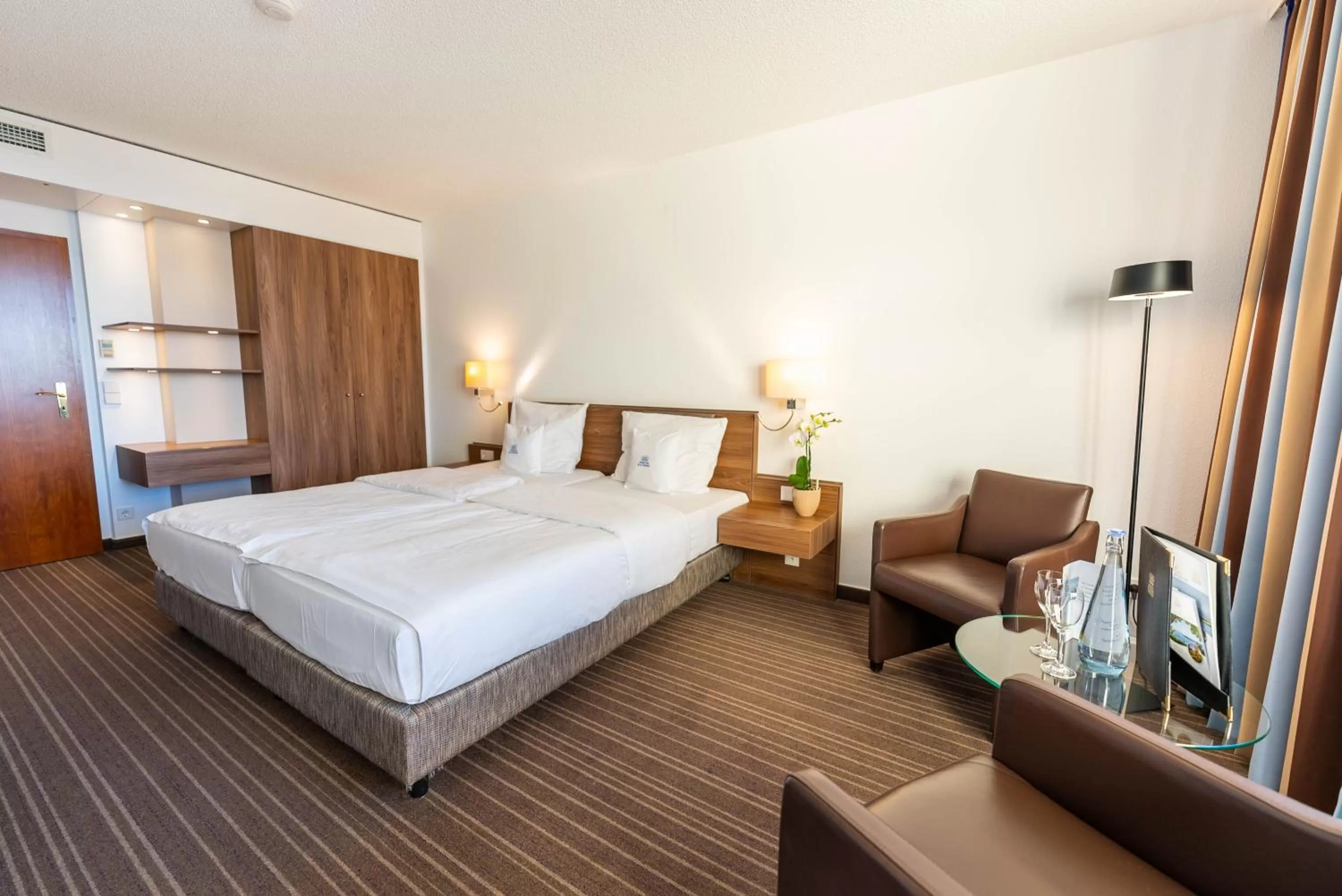 Bed in Parkhotel St.Leonhard