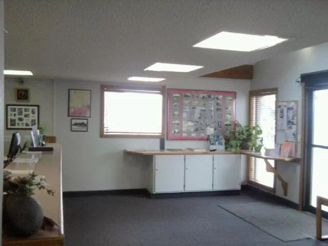 Lobby or reception in Quail's Nest Inn & Suites