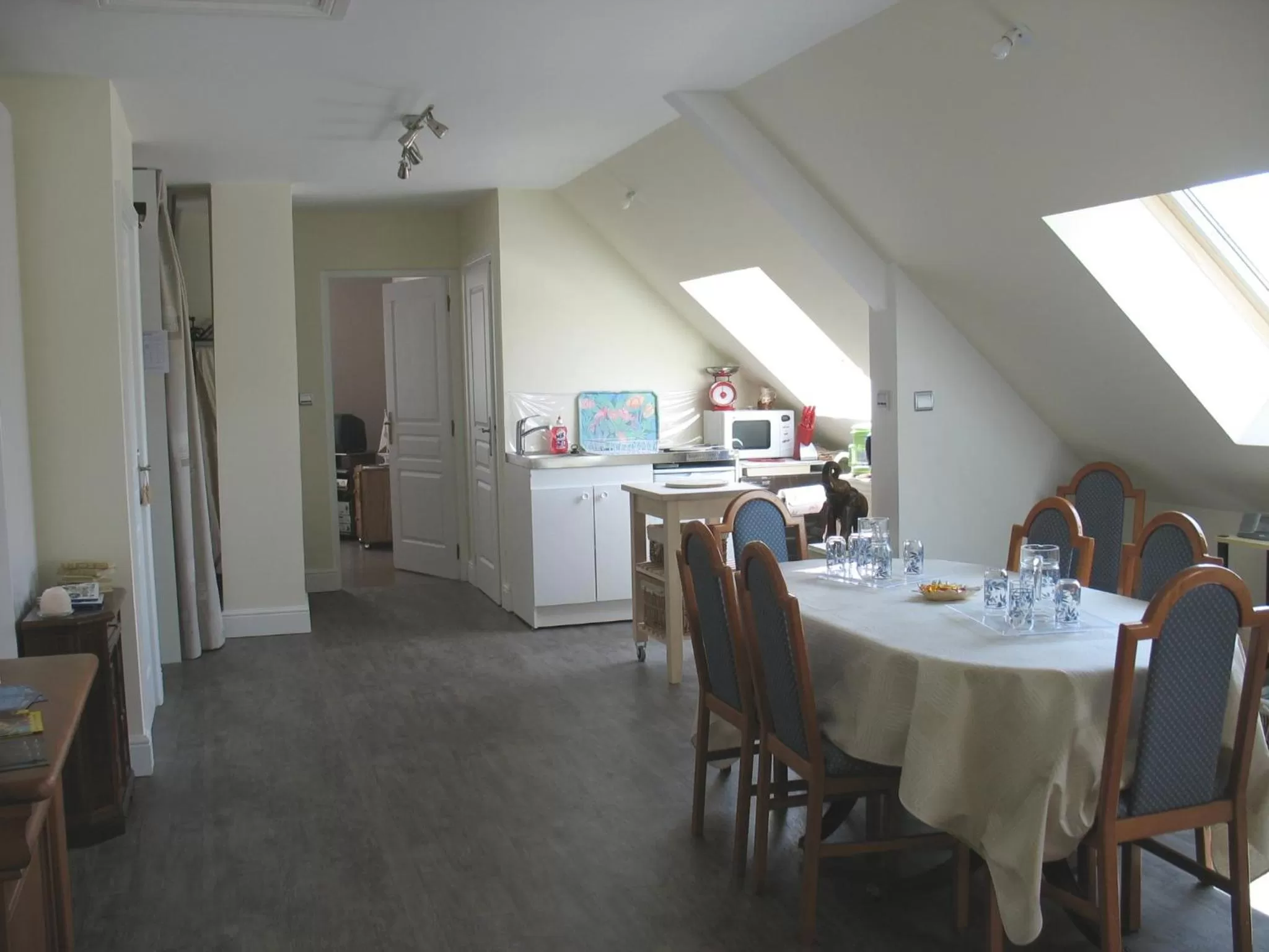 Kitchen or kitchenette in L'imprévu