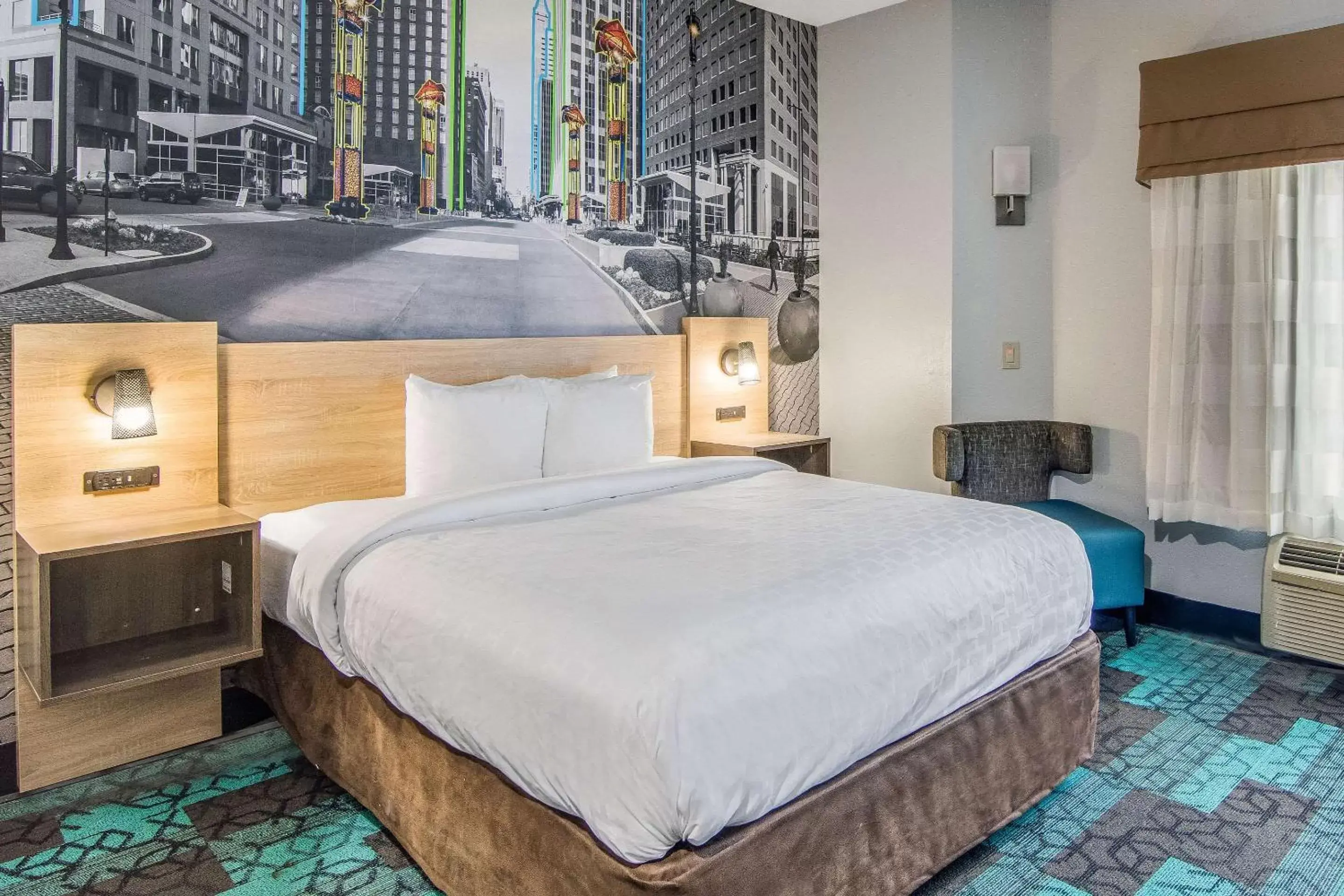 Queen Room - Disability Access/Non-Smoking in Clarion Pointe Wake Forest - Raleigh North Queen Room - Disability Access/Non-Smoking in Clarion Pointe Wake Forest - Raleigh North