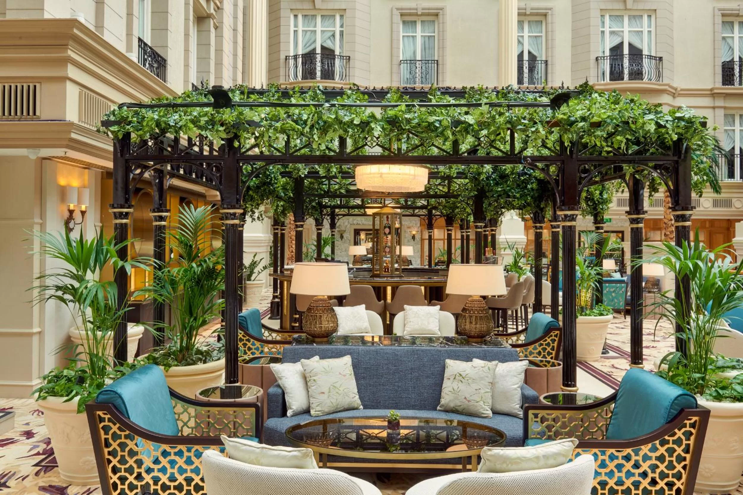 Restaurant/places to eat in The Landmark London