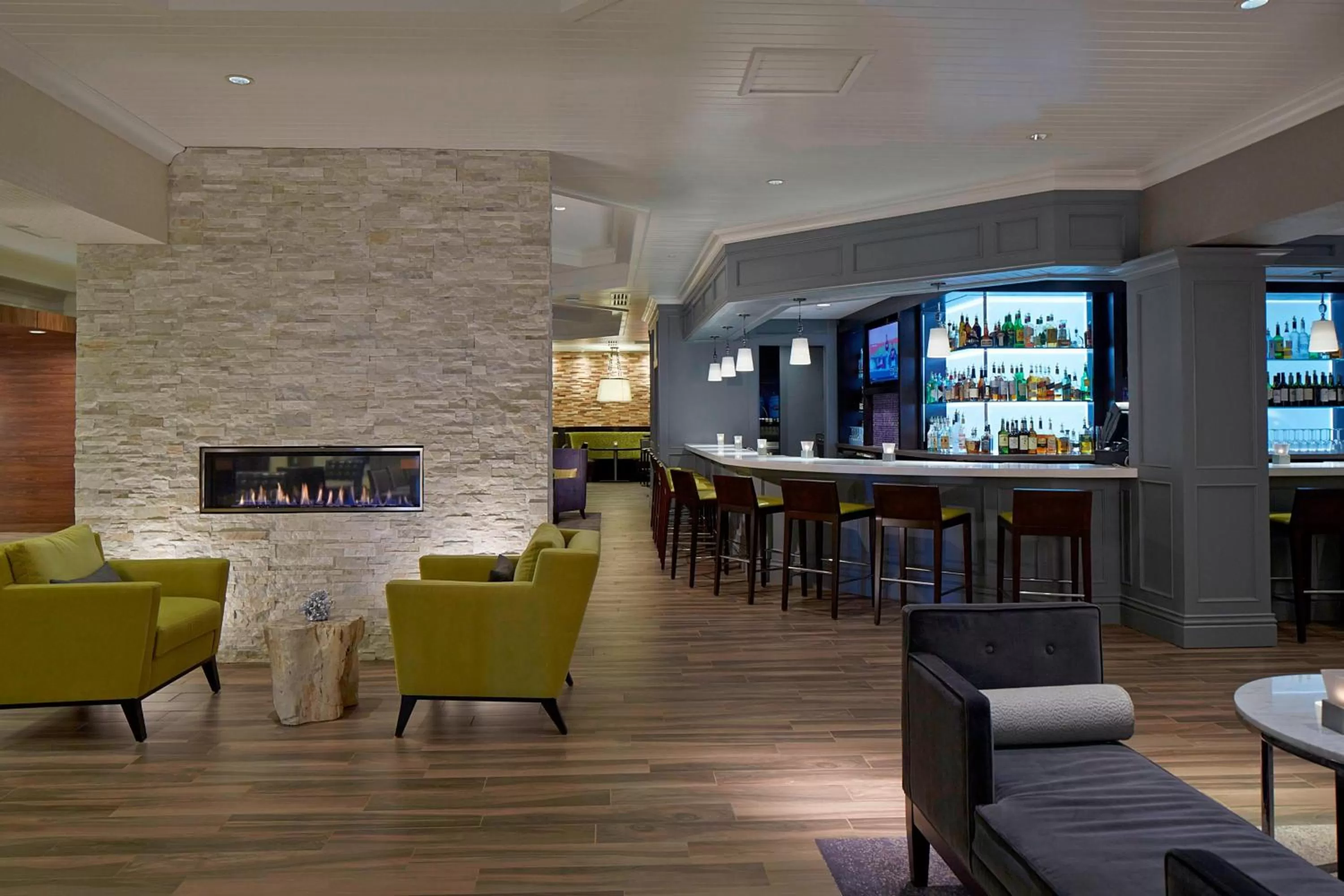 Lounge or bar in Milwaukee Marriott West